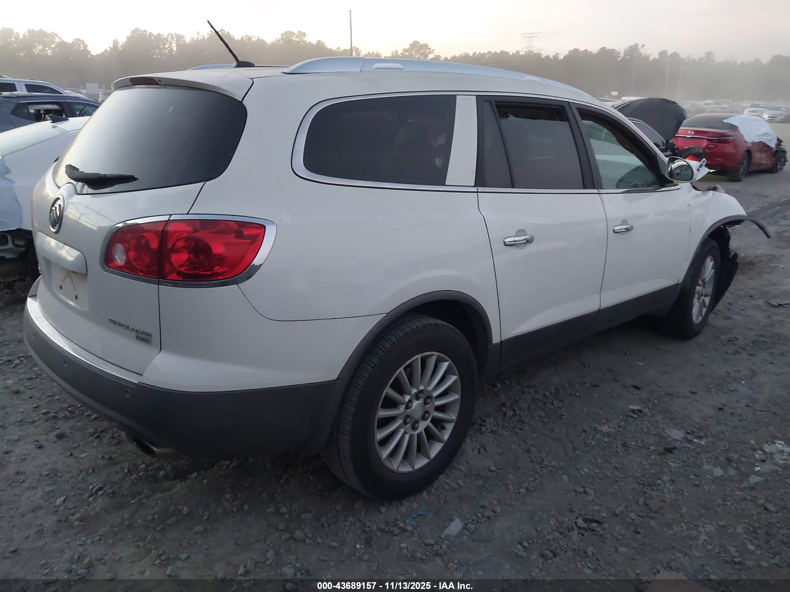 BUICK ENCLAVE image 4