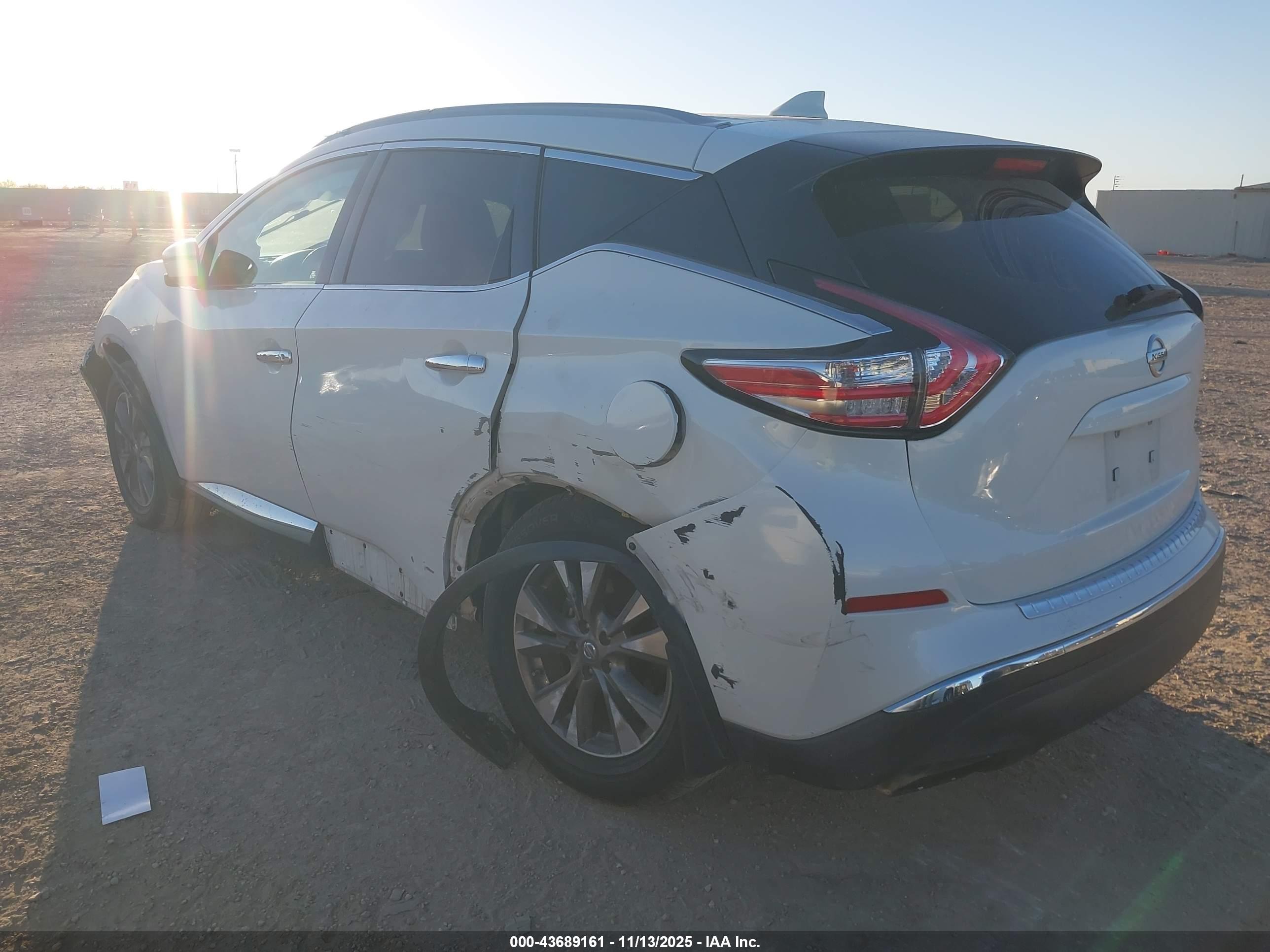 NISSAN MURANO image 3