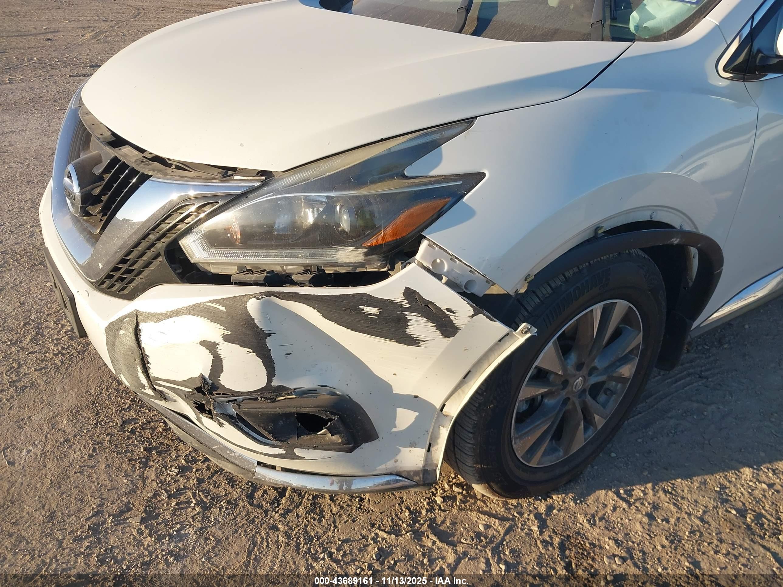 NISSAN MURANO image 6
