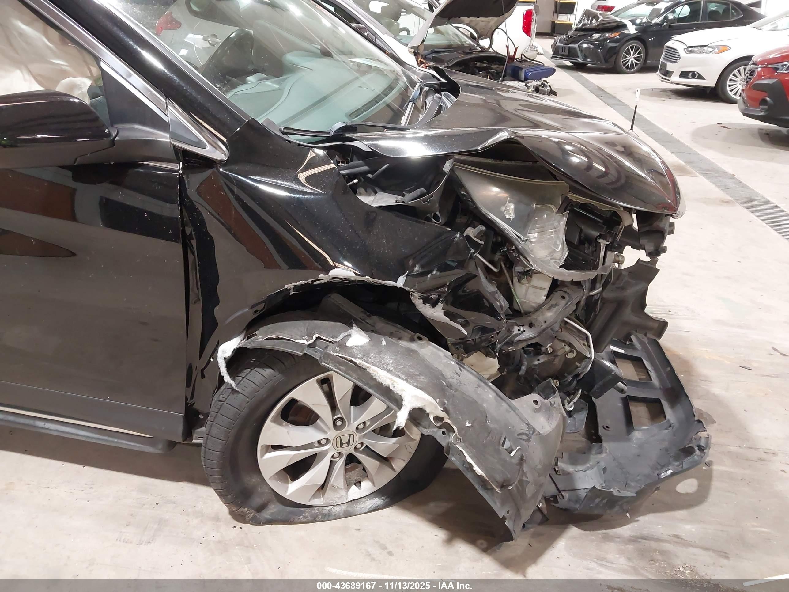 HONDA CR-V image 6