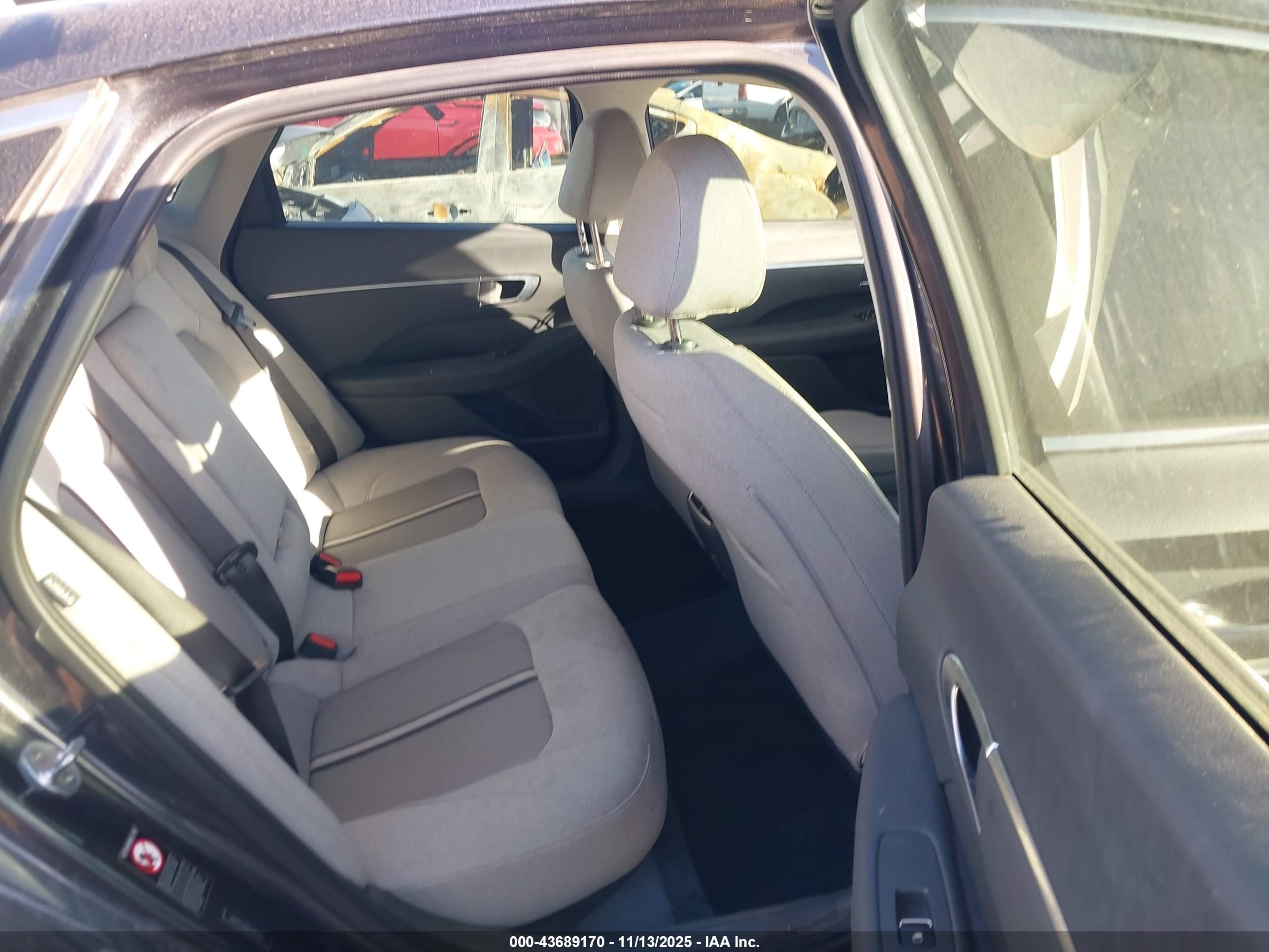 HYUNDAI SONATA image 8