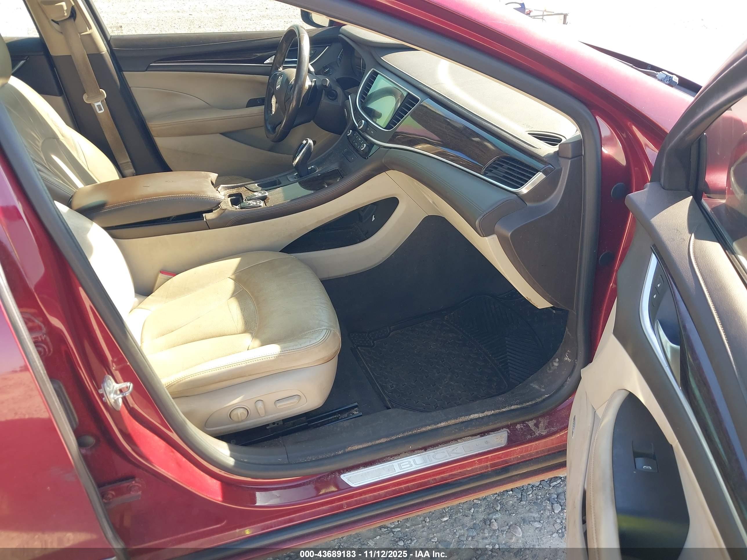 BUICK LACROSSE image 5