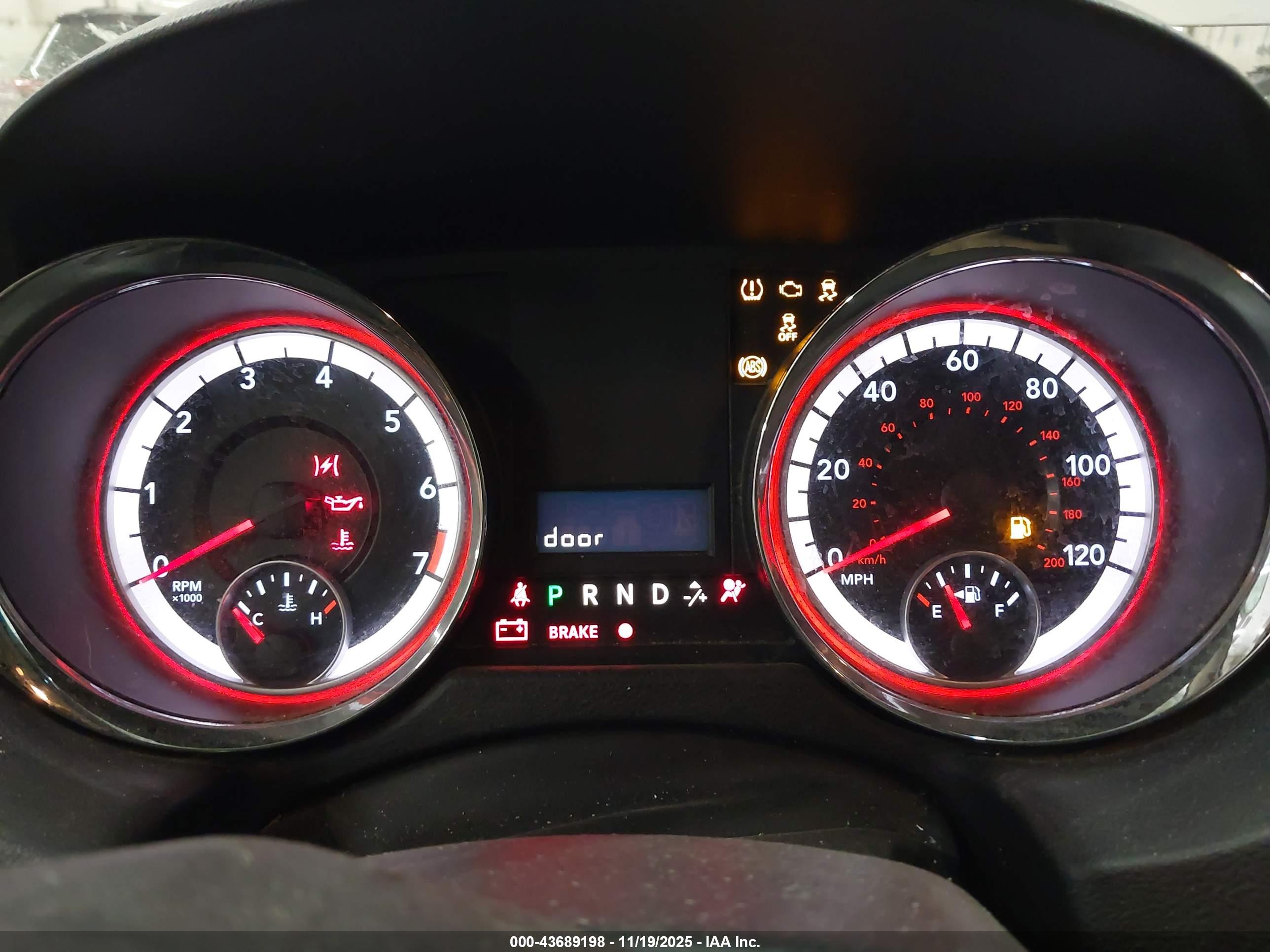 DODGE GRAND image 7