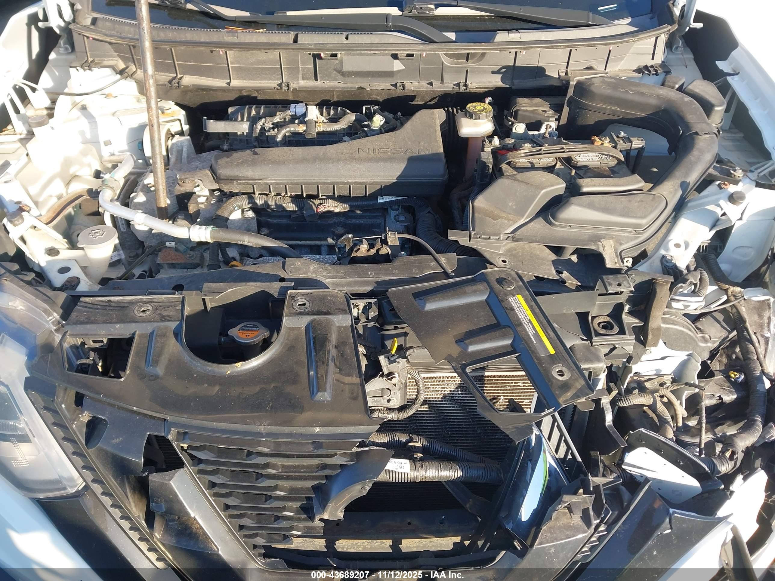 NISSAN ROGUE image 10