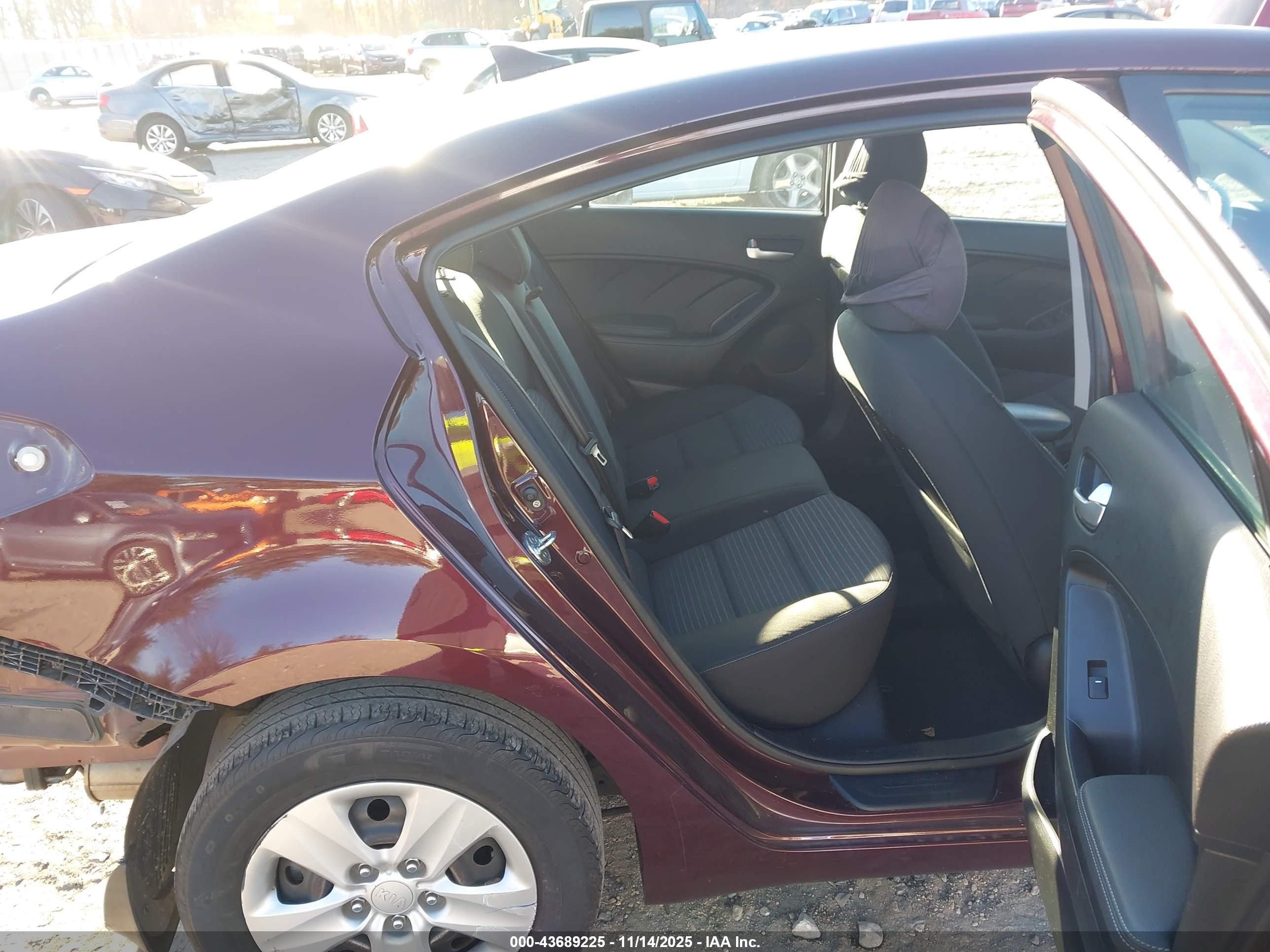 KIA FORTE image 8