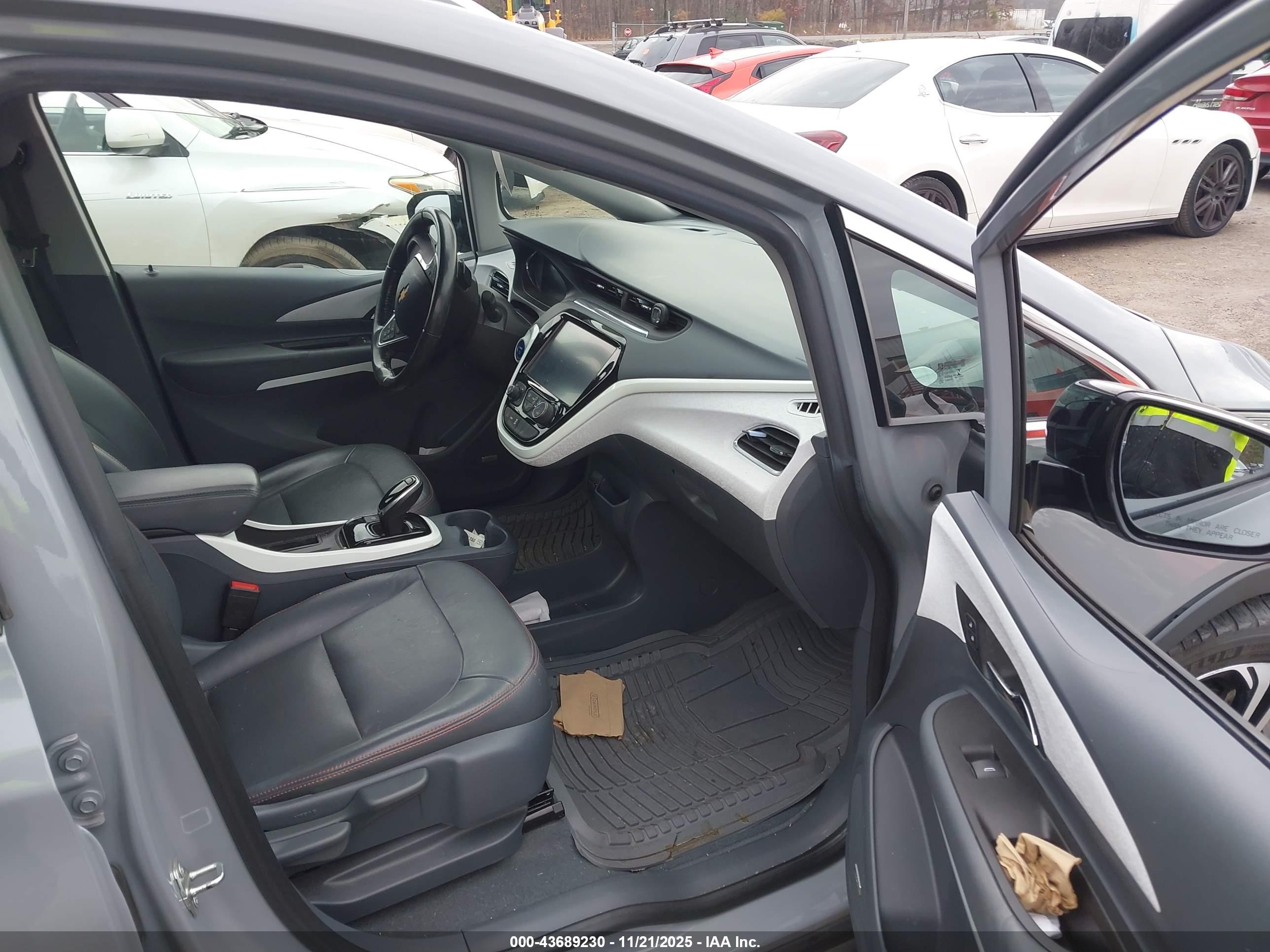 CHEVROLET BOLT image 5