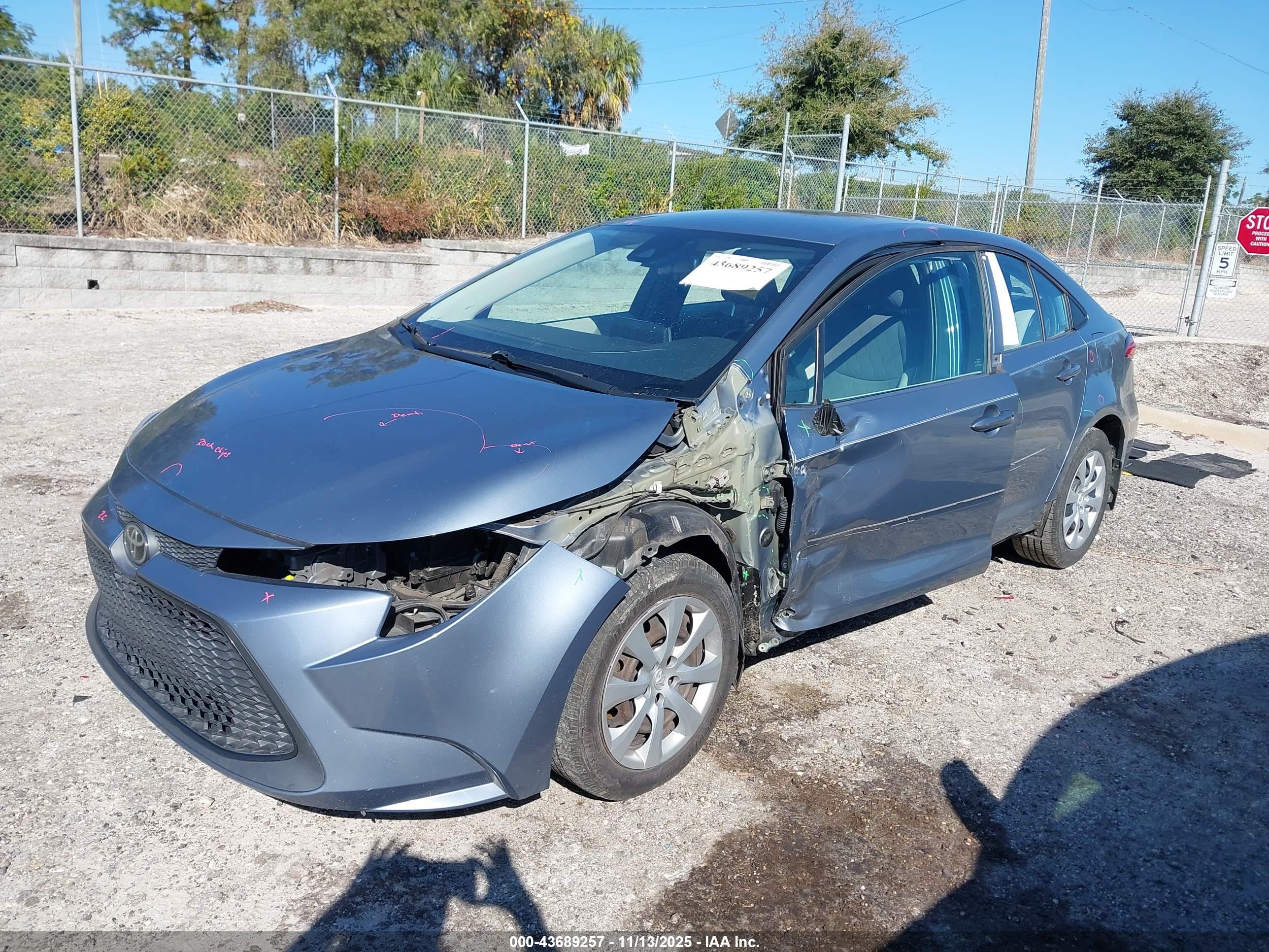 TOYOTA COROLLA image 2