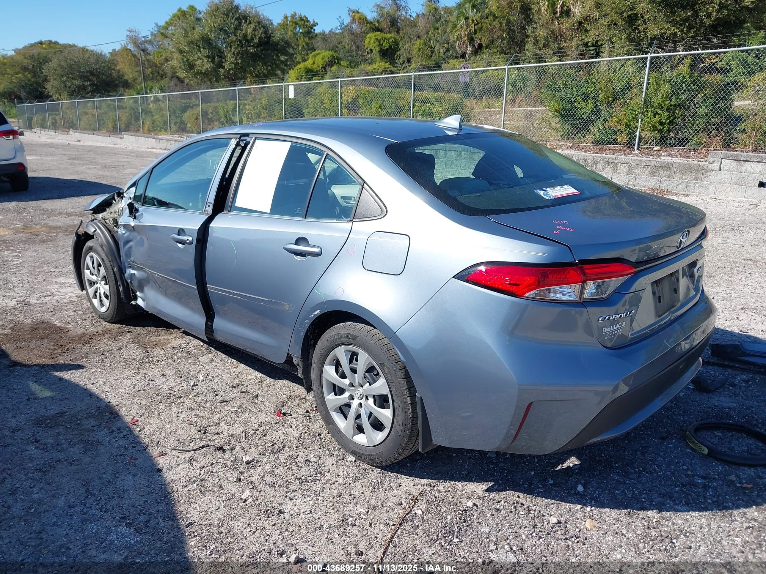 TOYOTA COROLLA image 3