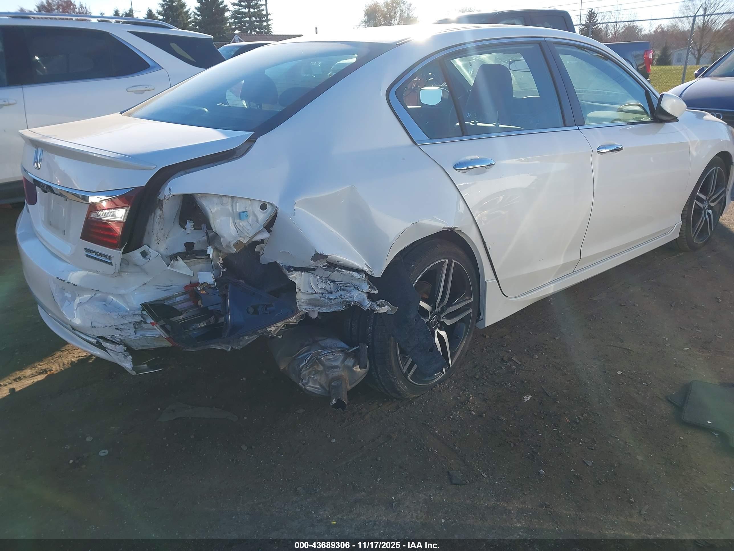 HONDA ACCORD image 4