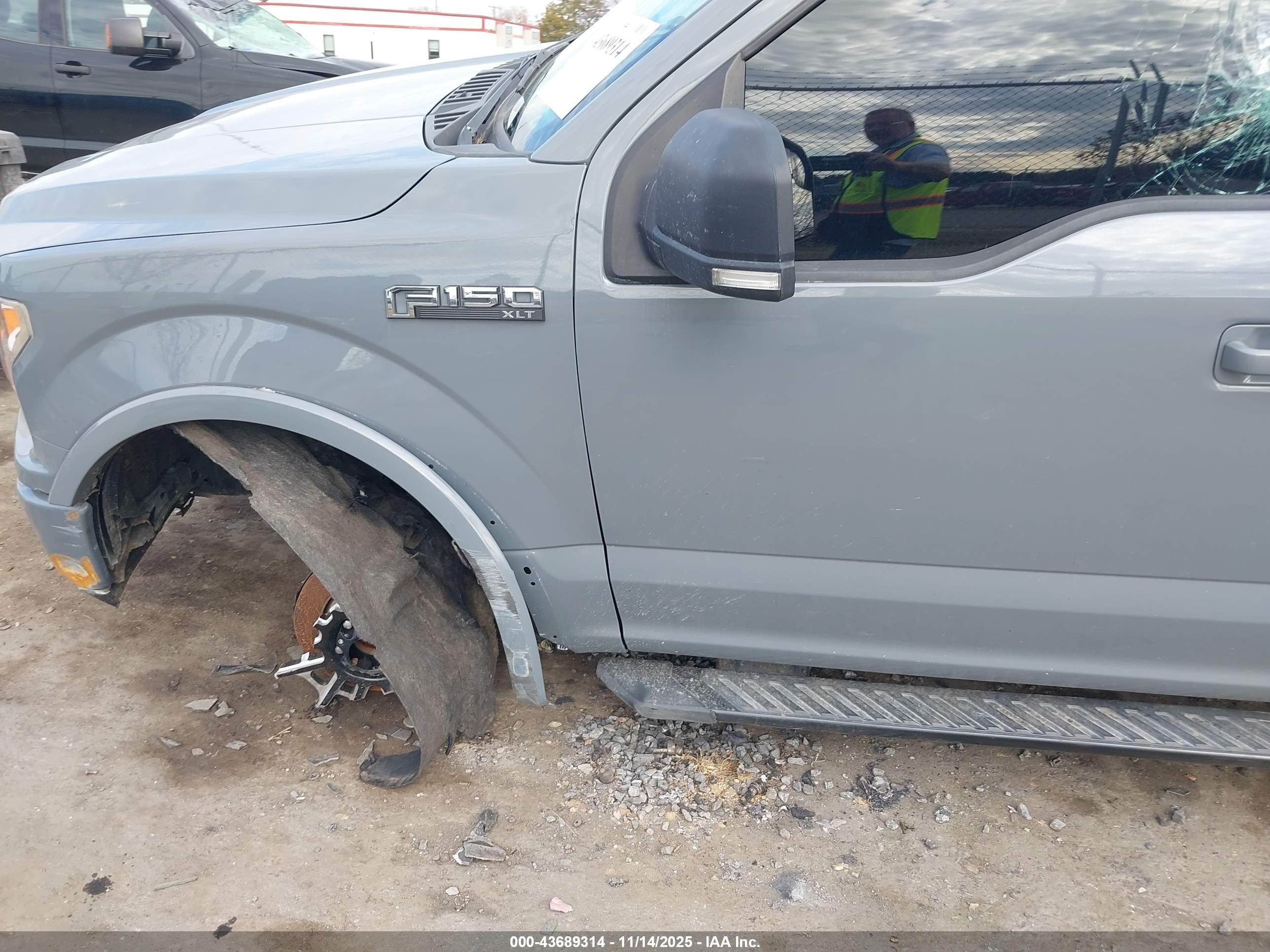 FORD F150 image 6