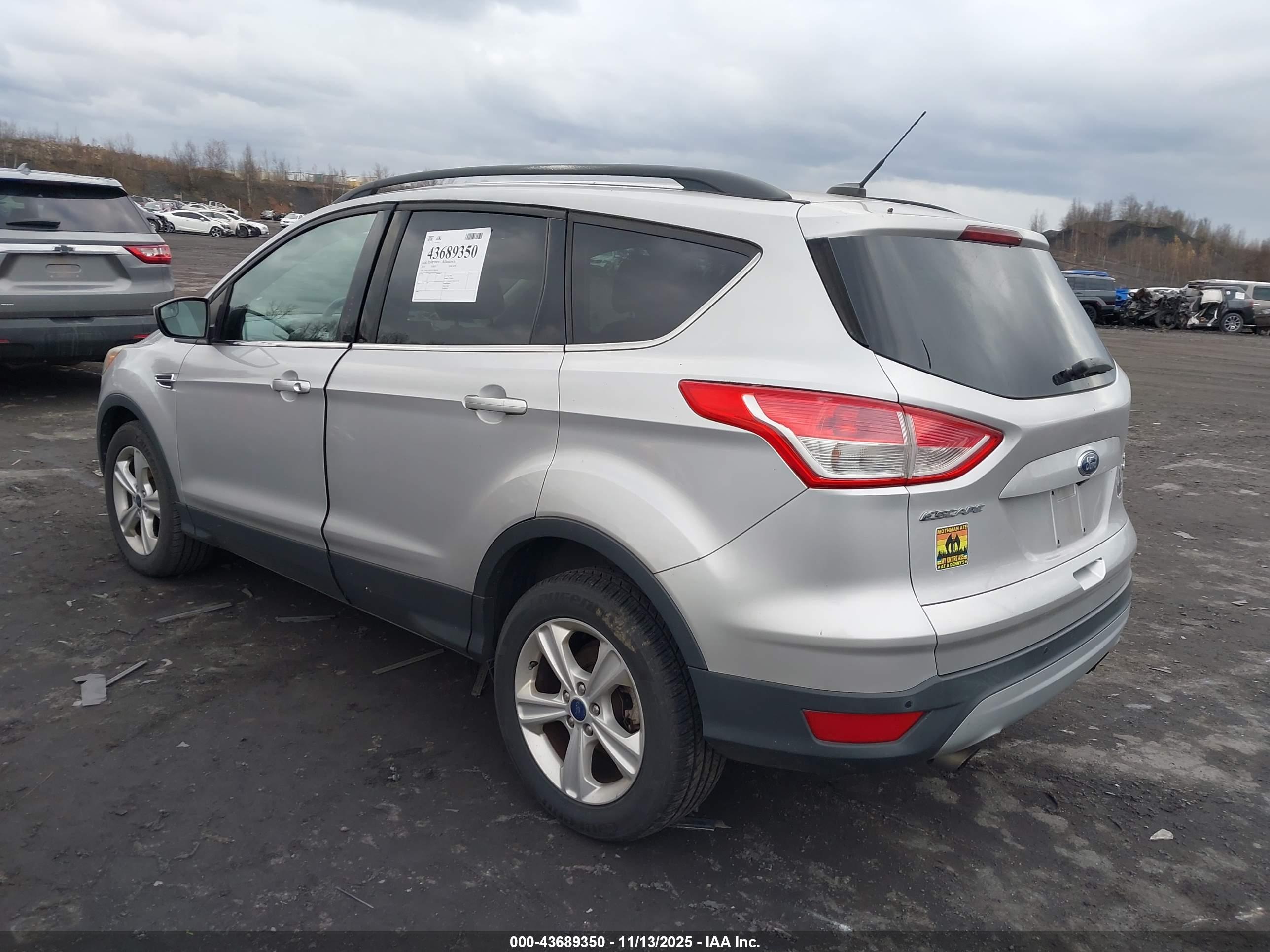 FORD ESCAPE image 3