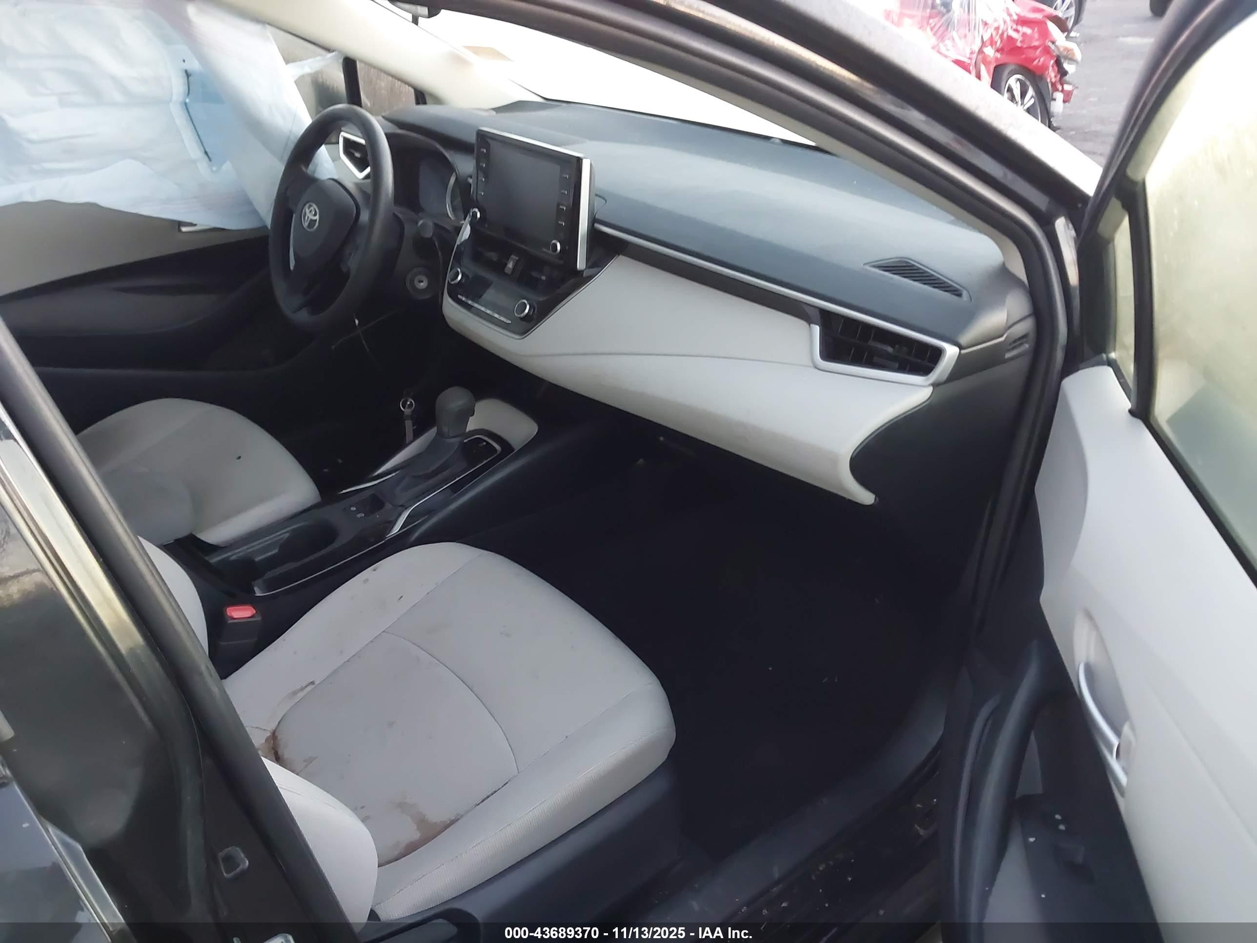 TOYOTA COROLLA image 5