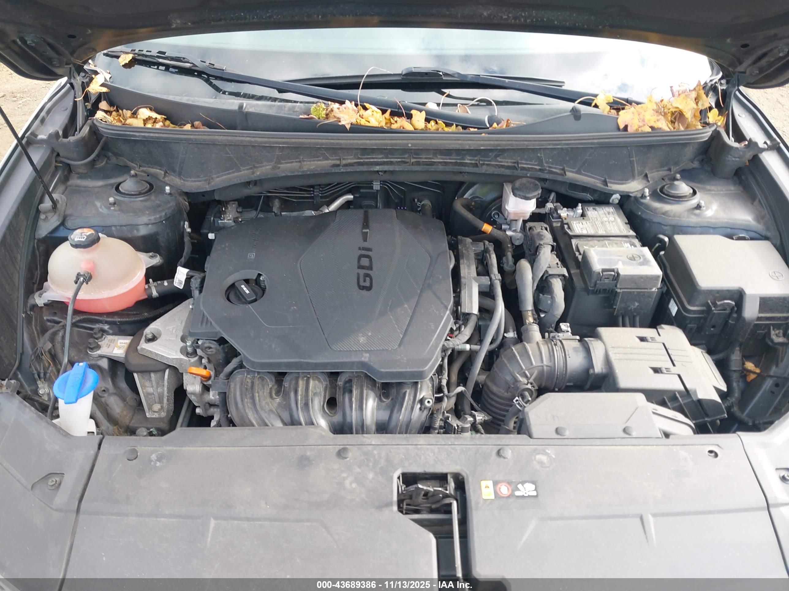 HYUNDAI TUCSON image 10