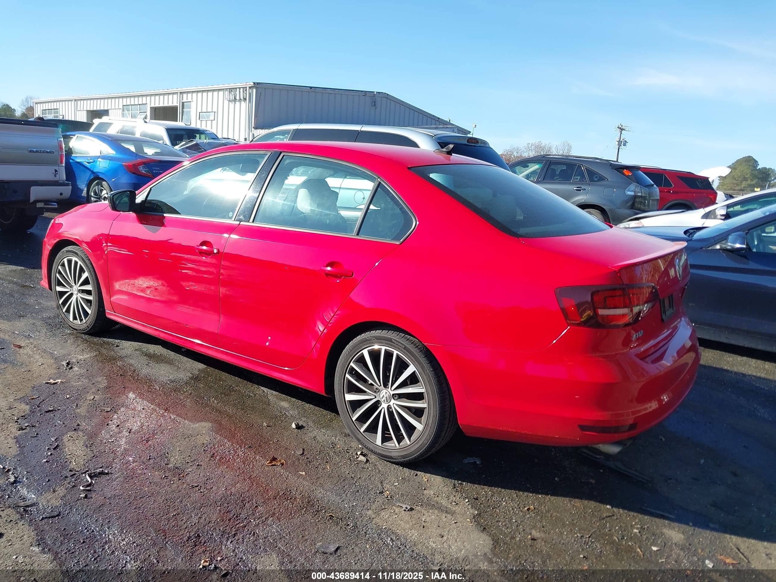 VOLKSWAGEN JETTA image 3