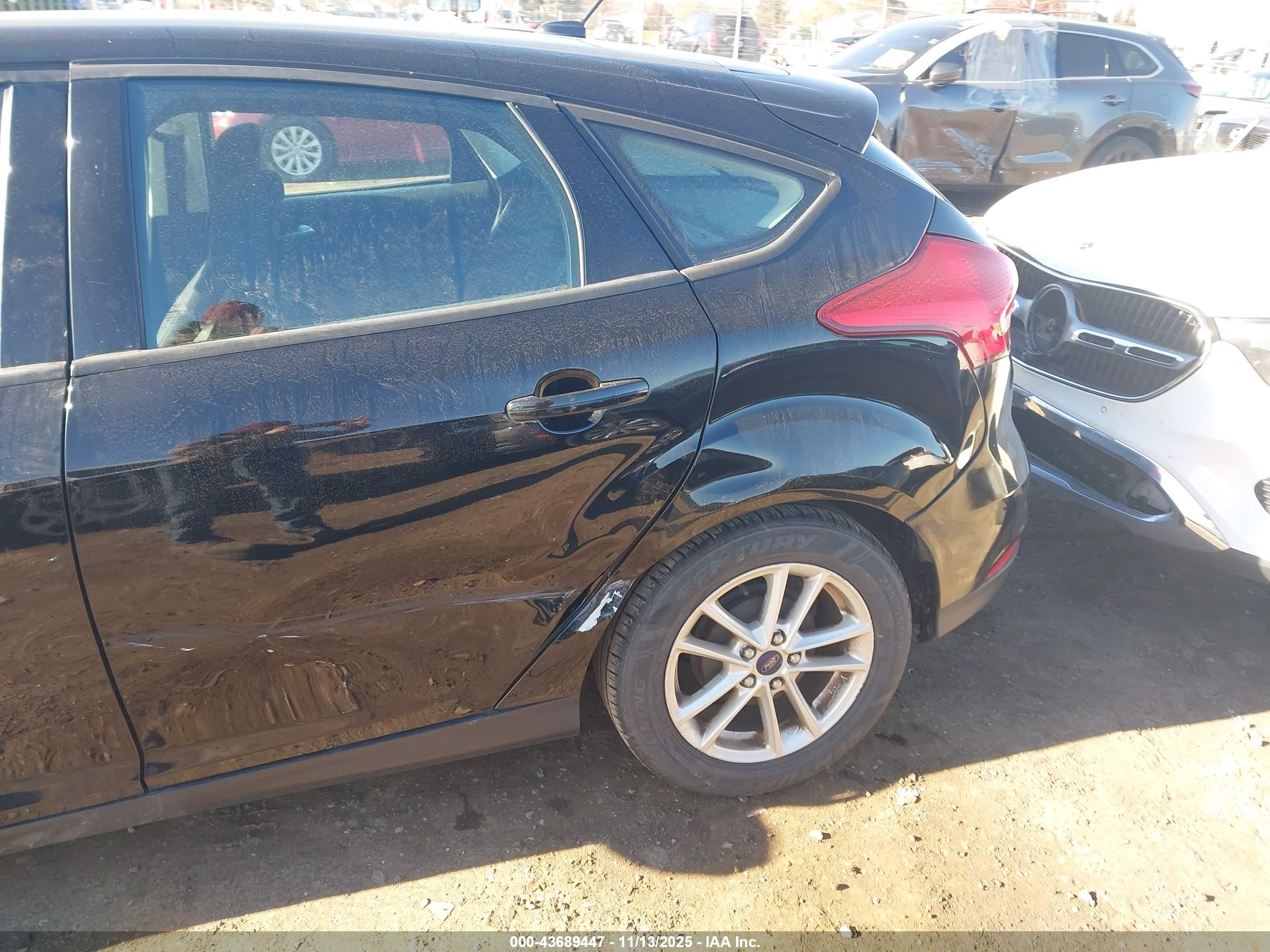 FORD FOCUS image 6