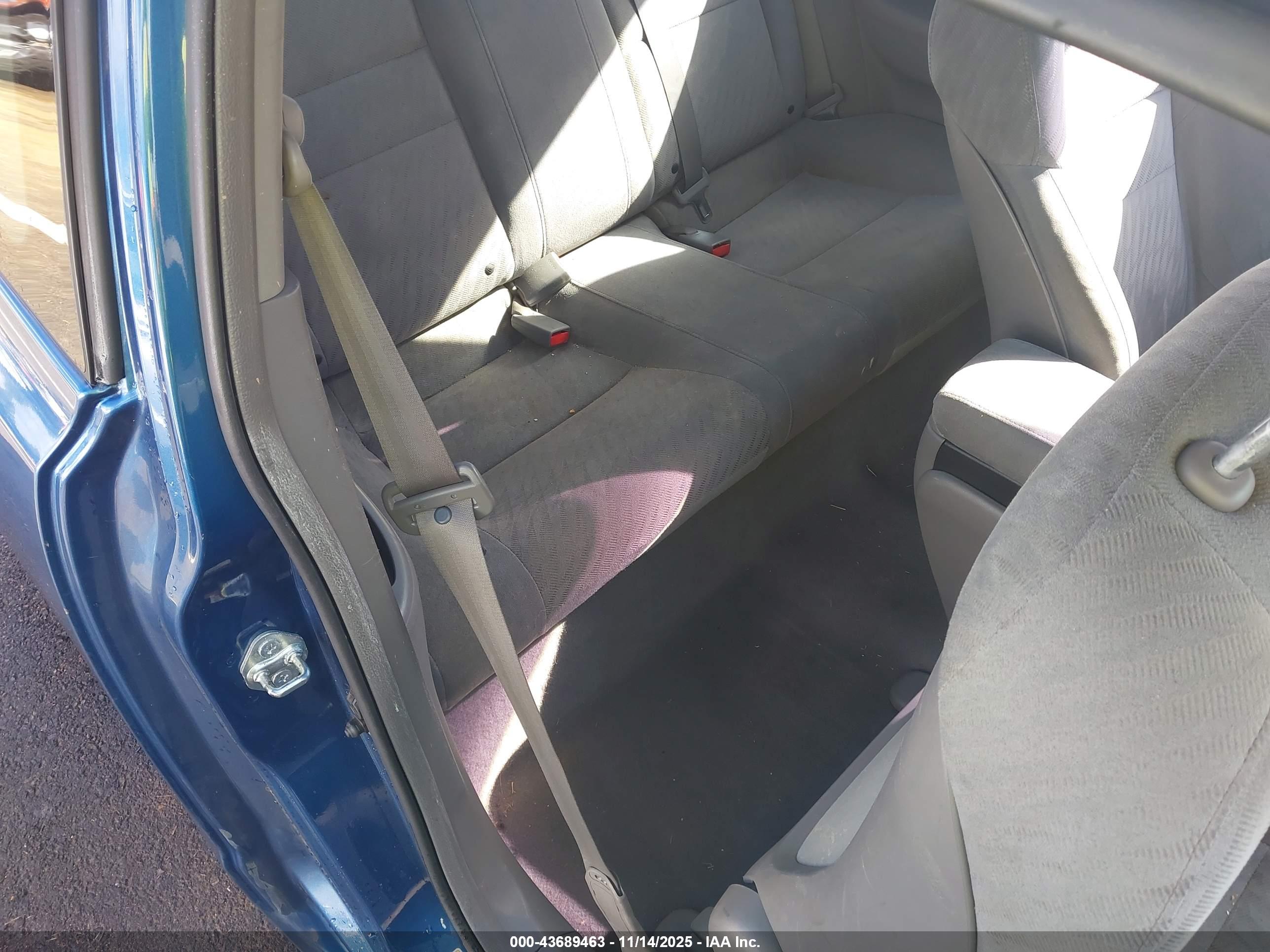 HONDA CIVIC image 8
