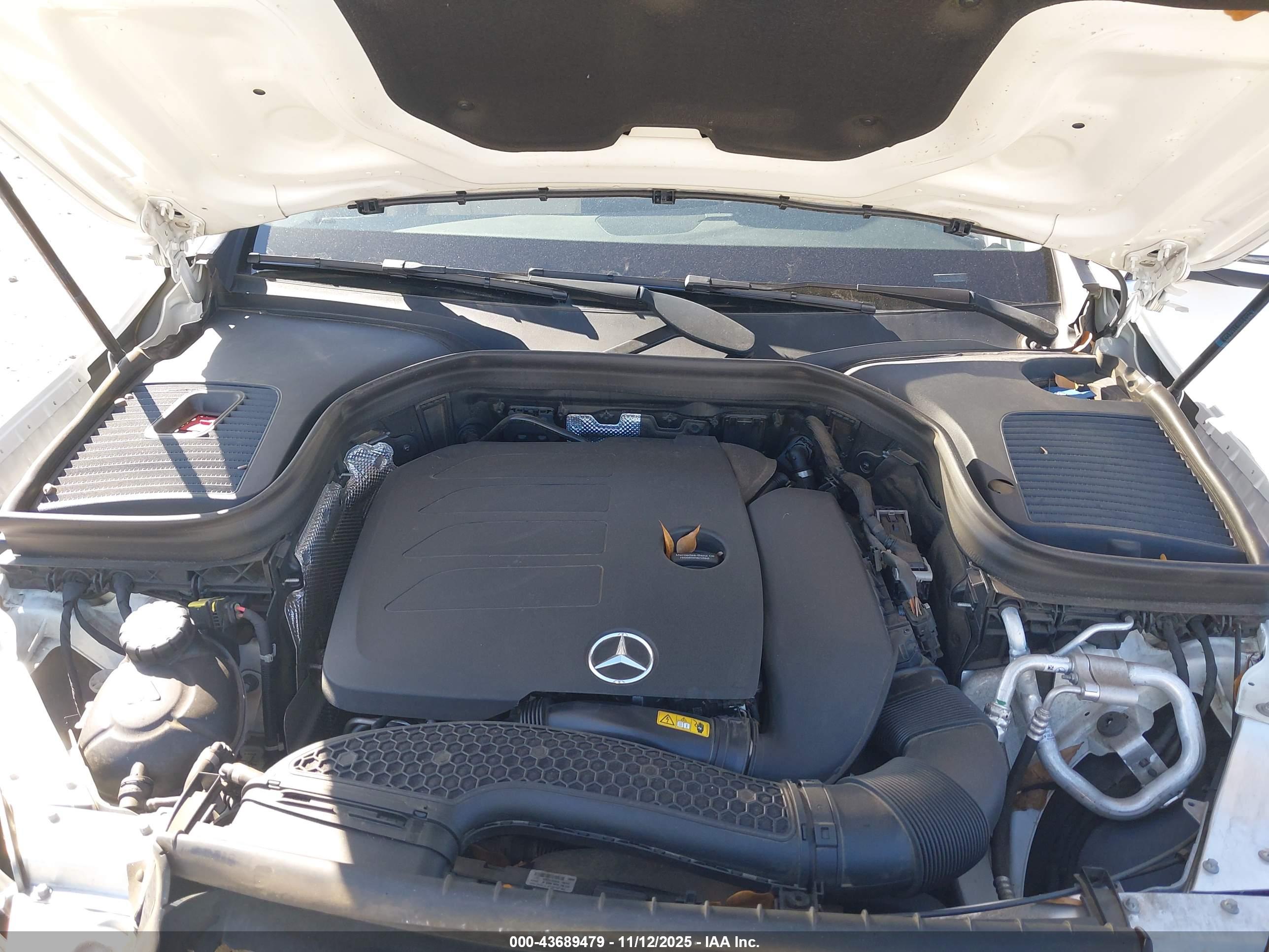 MERCEDES-BENZ GLC image 10
