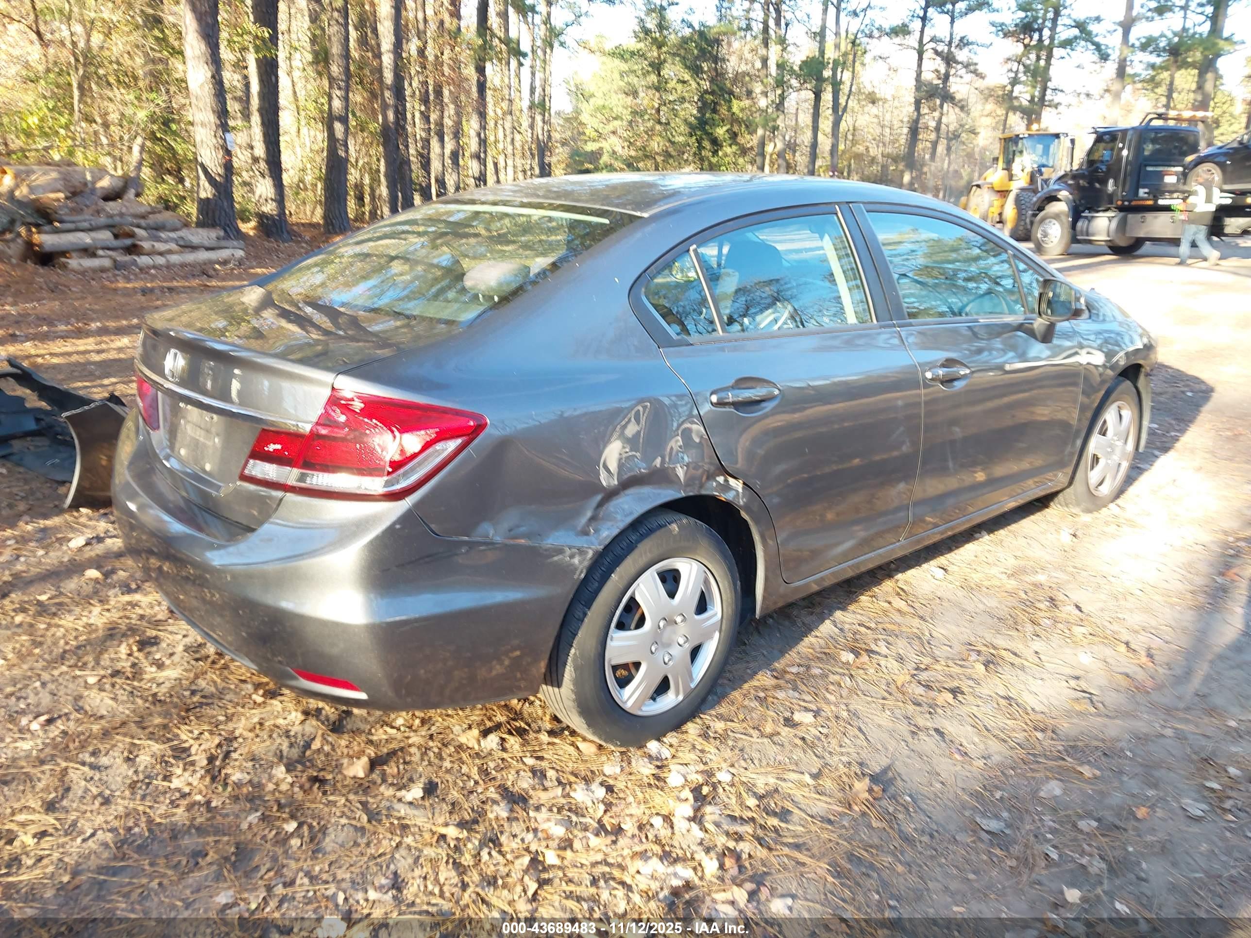 HONDA CIVIC image 4