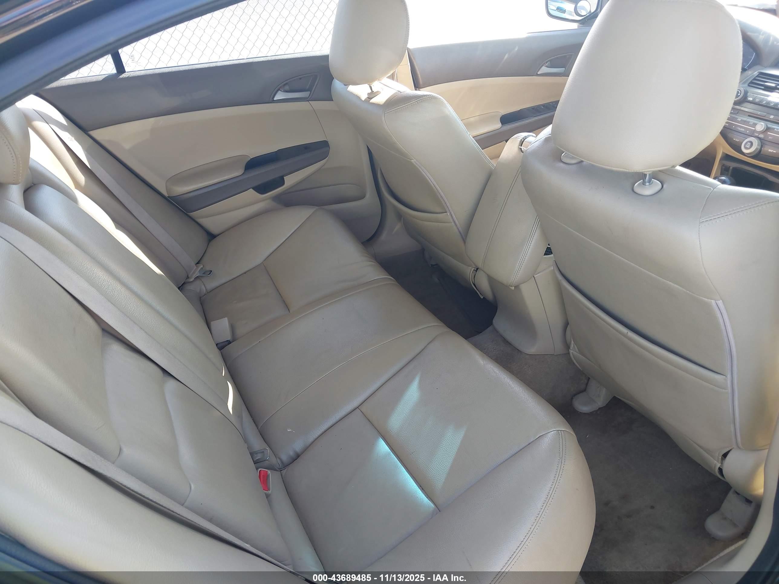 HONDA ACCORD image 8