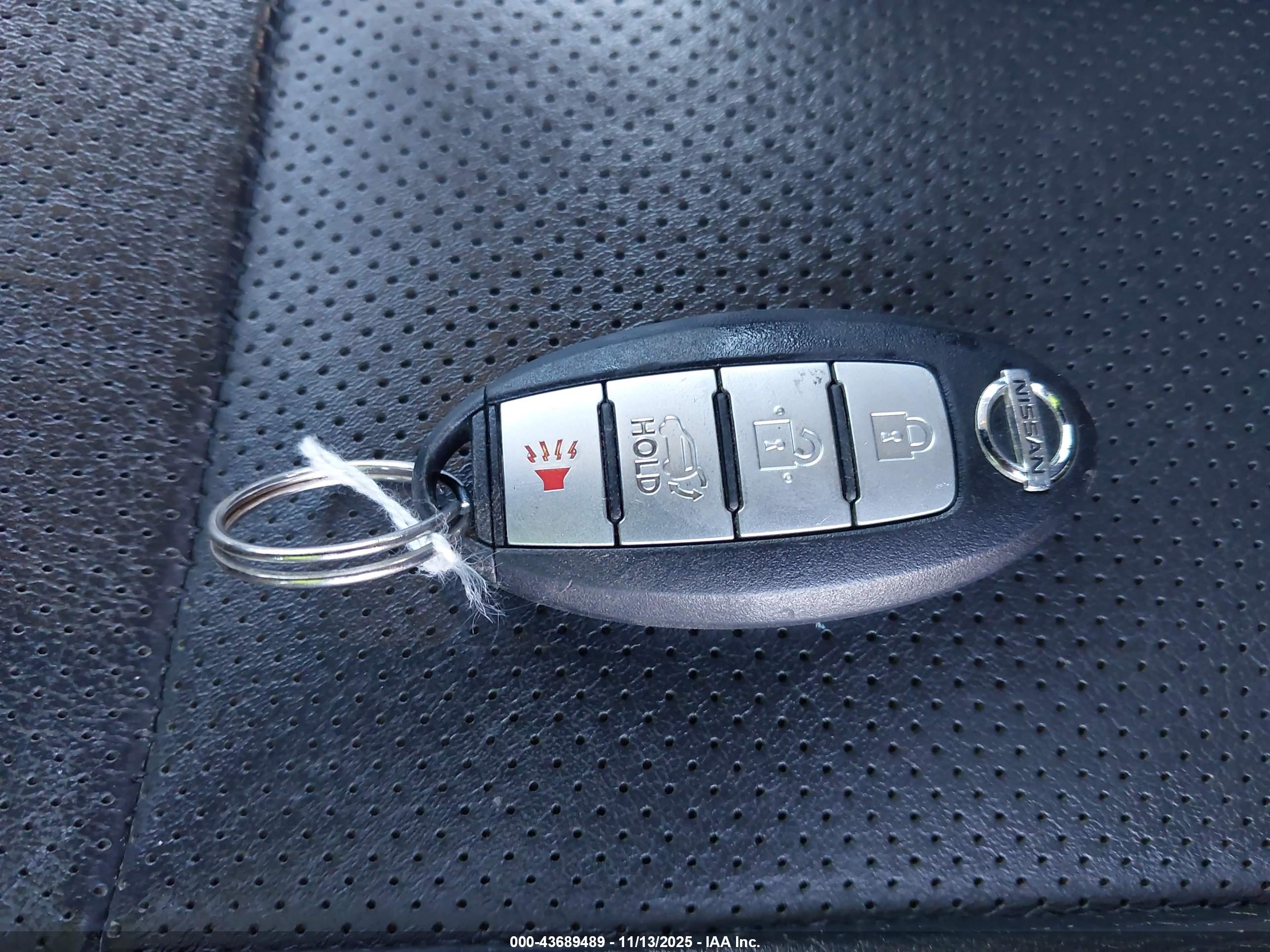 NISSAN ROGUE image 11