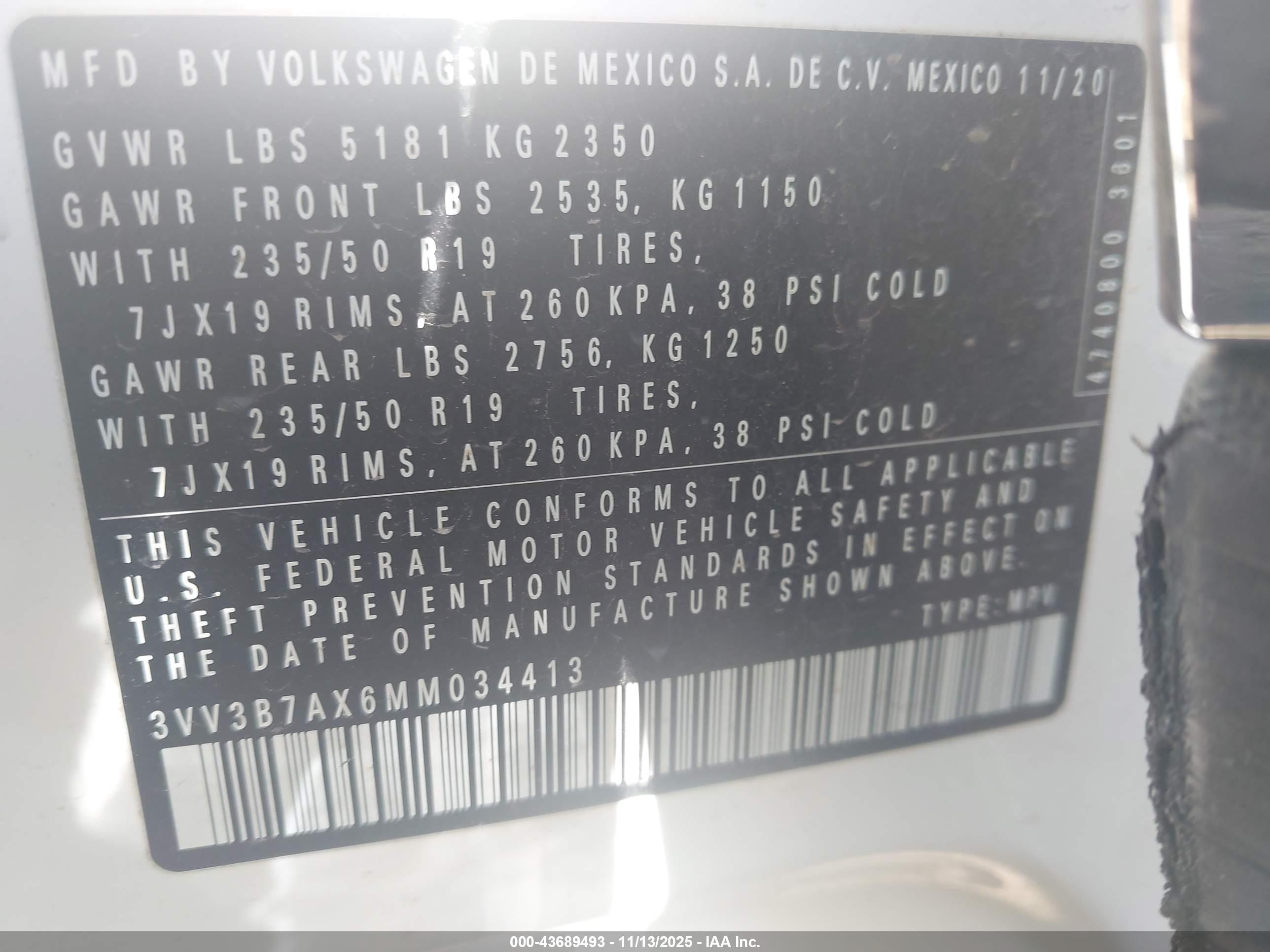 VOLKSWAGEN TIGUAN image 9