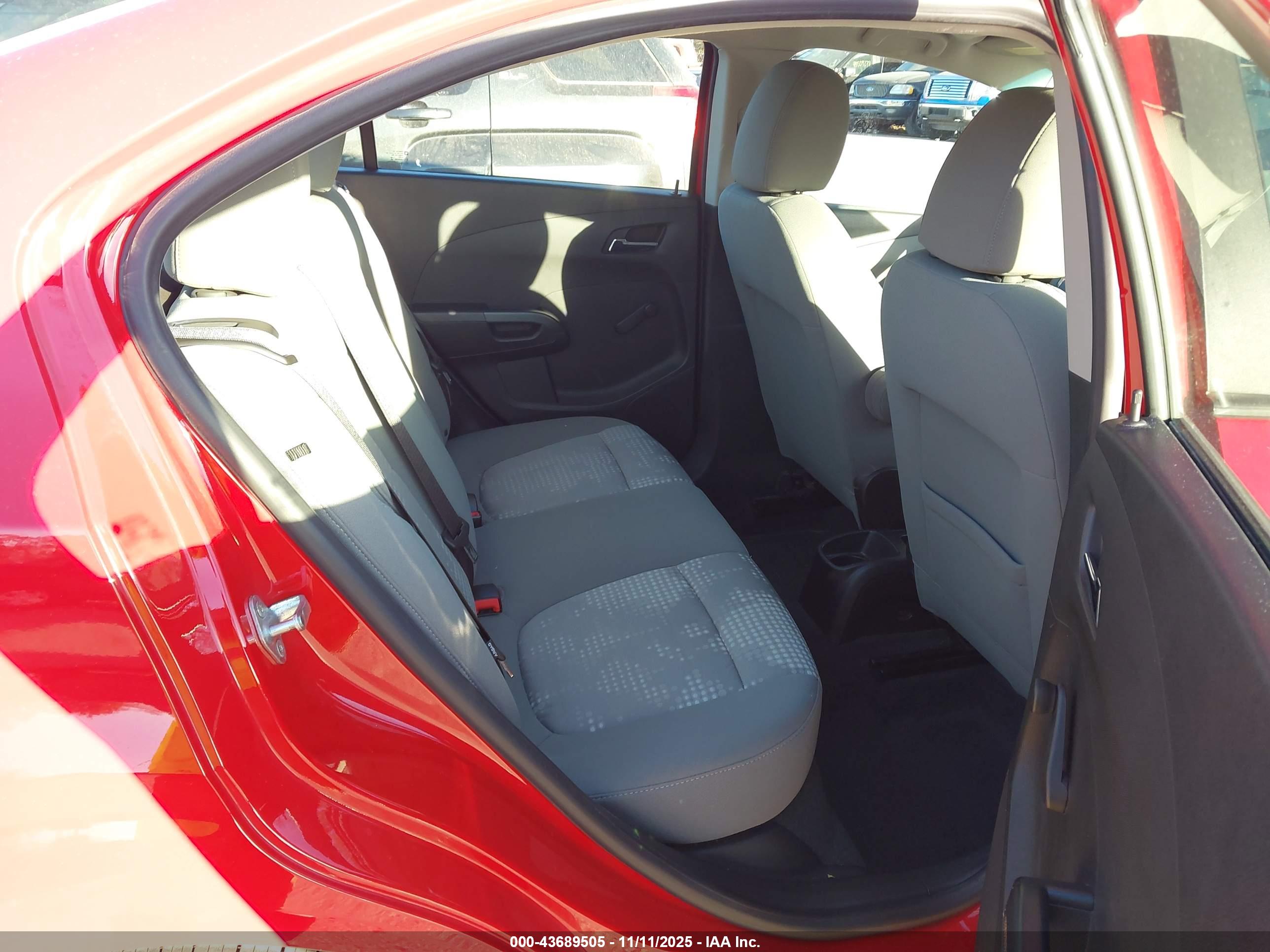 CHEVROLET SONIC image 8