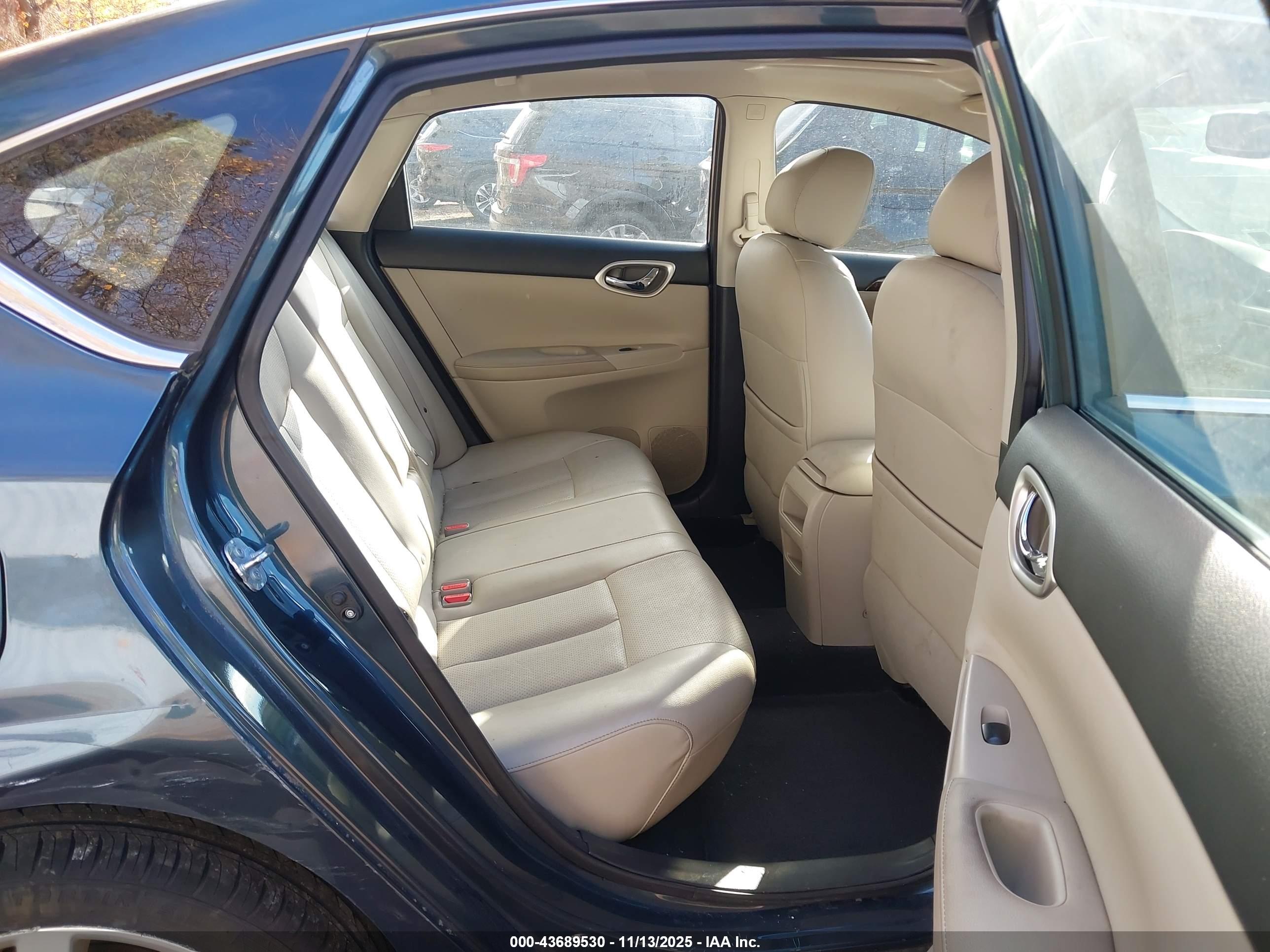 NISSAN SENTRA image 8