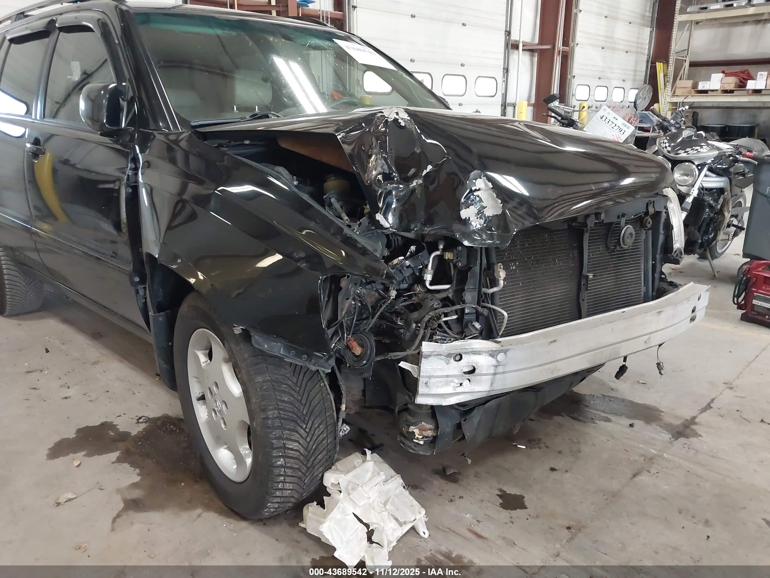 TOYOTA HIGHLANDER image 6