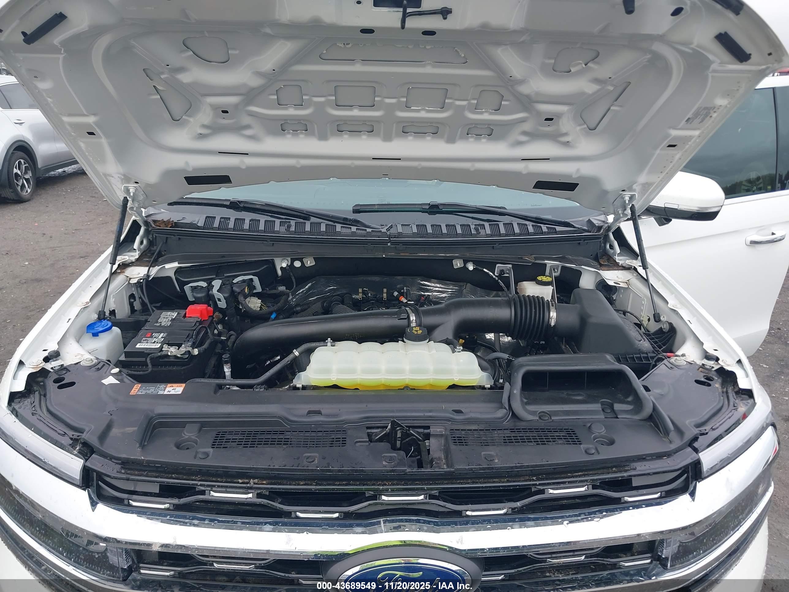 FORD EXPEDITION image 10
