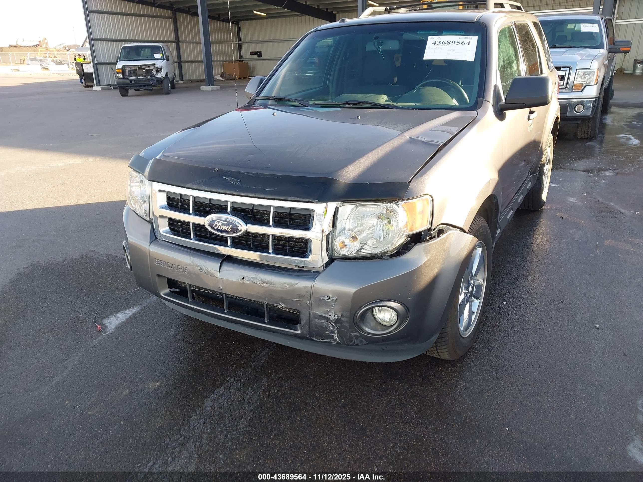 FORD ESCAPE image 6