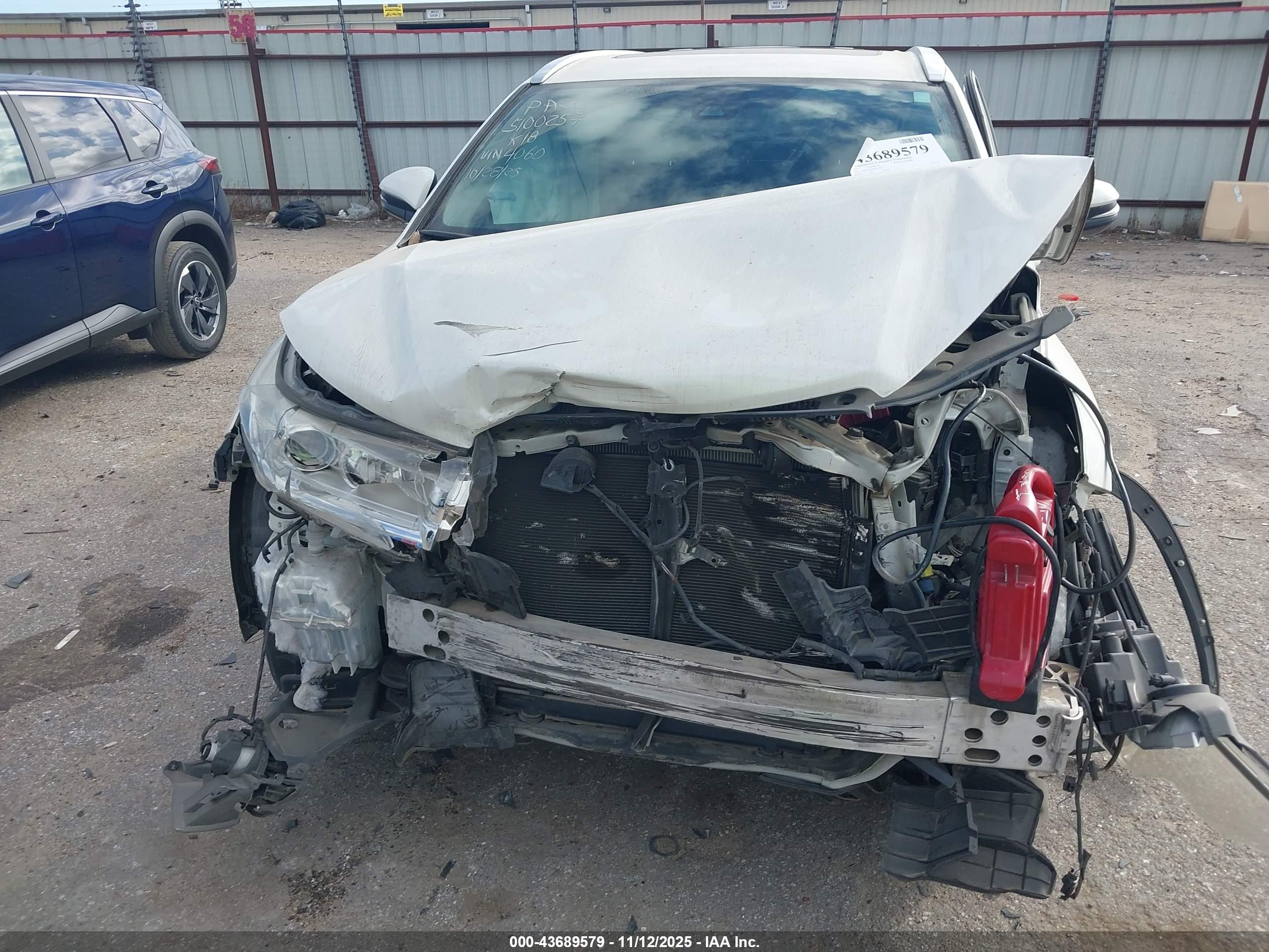 TOYOTA HIGHLANDER image 10