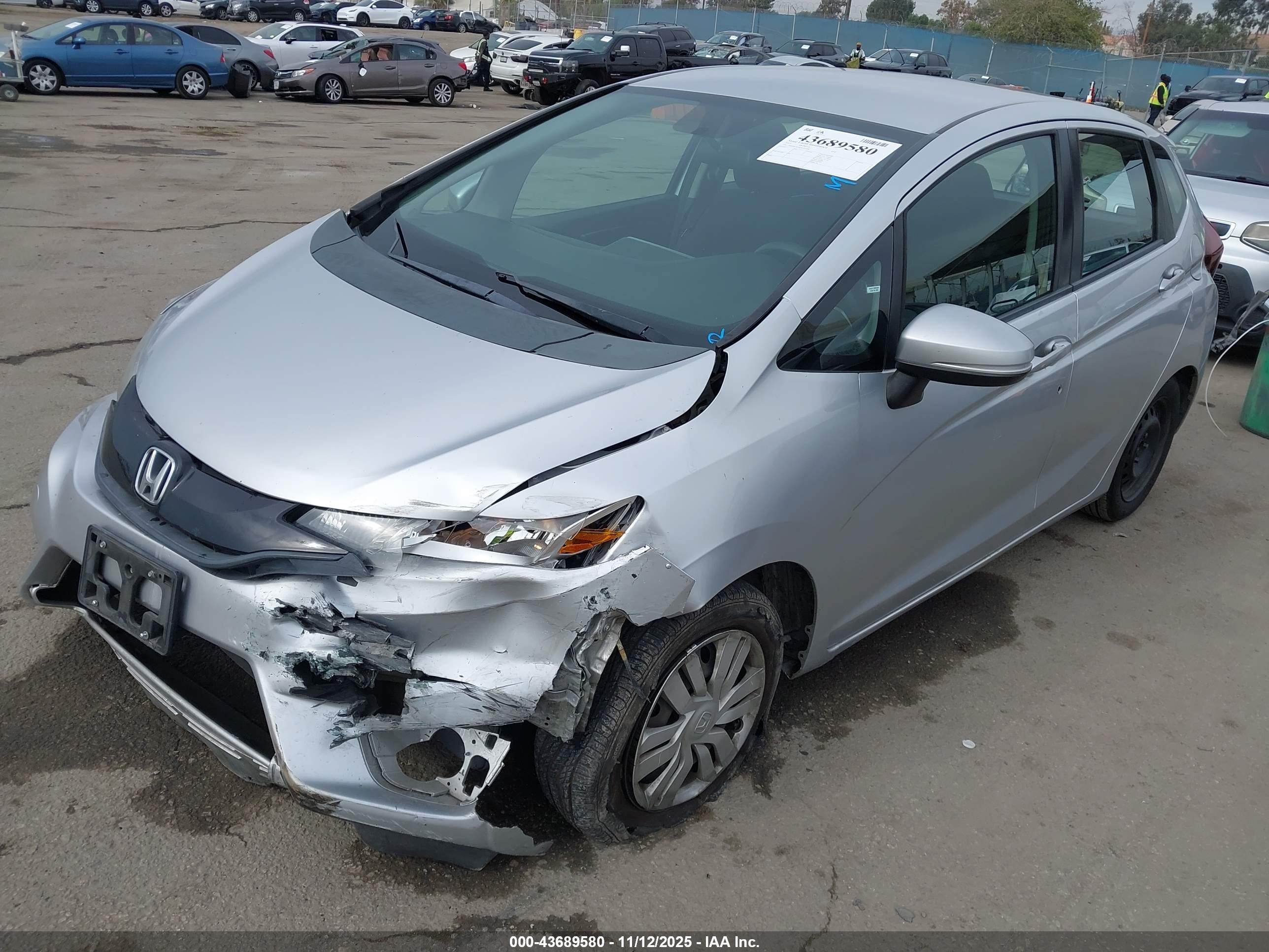 HONDA FIT image 2