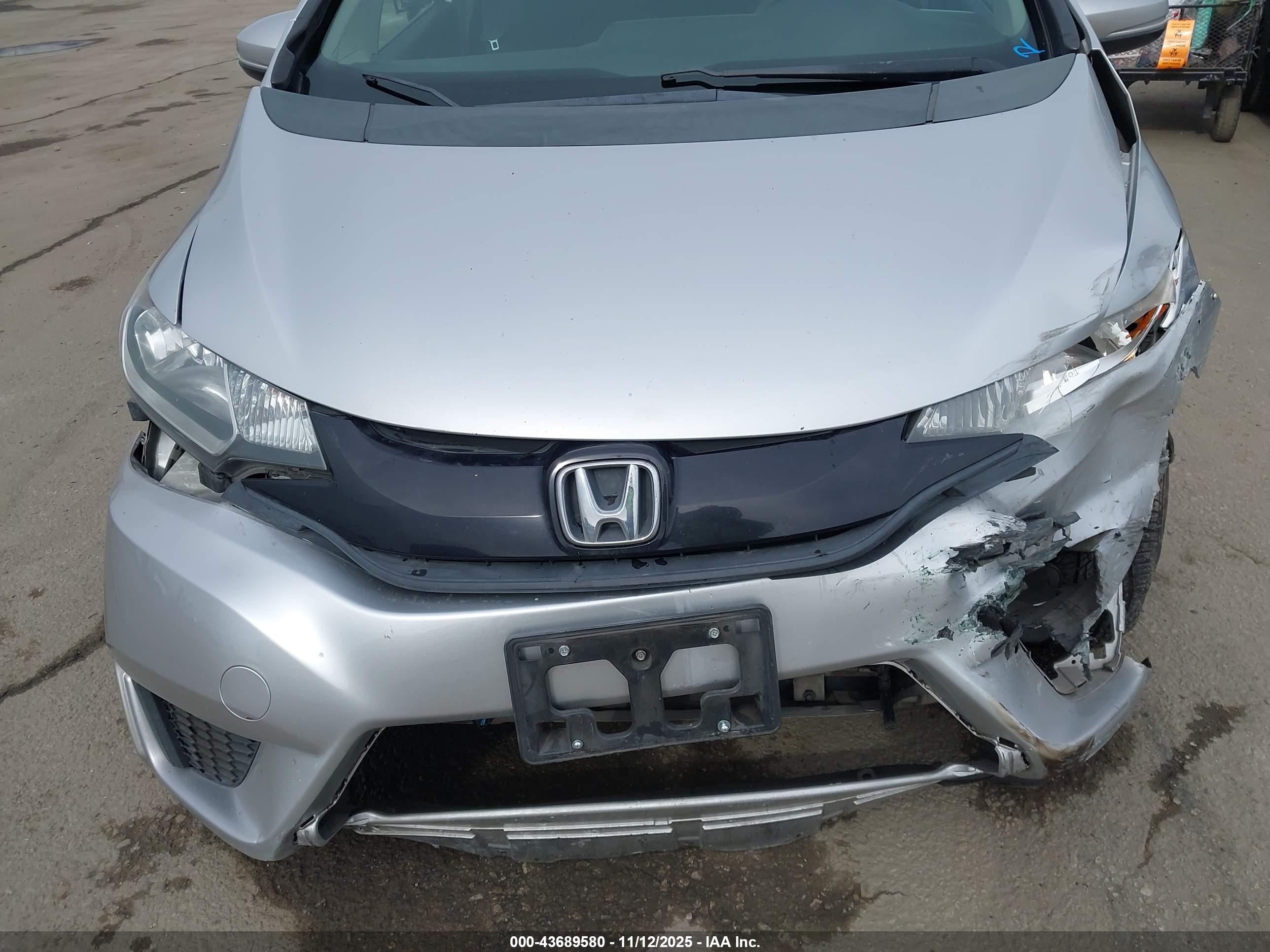 HONDA FIT image 6