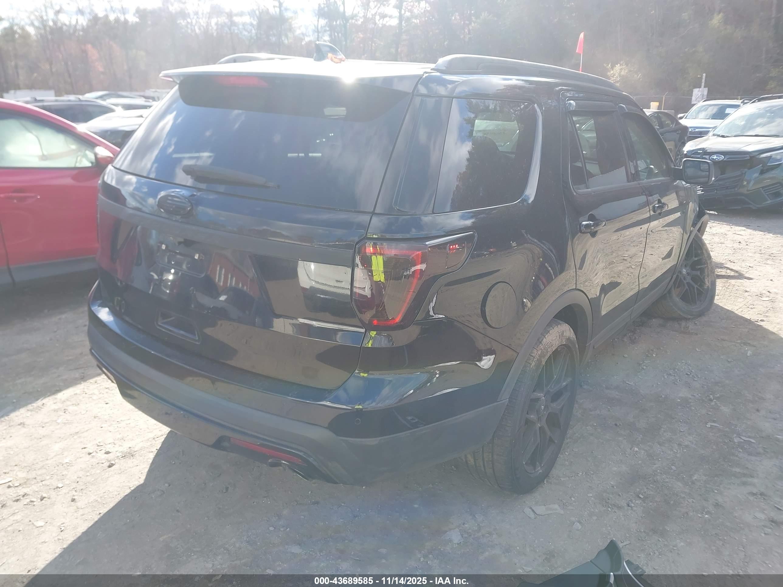 FORD EXPLORER image 4