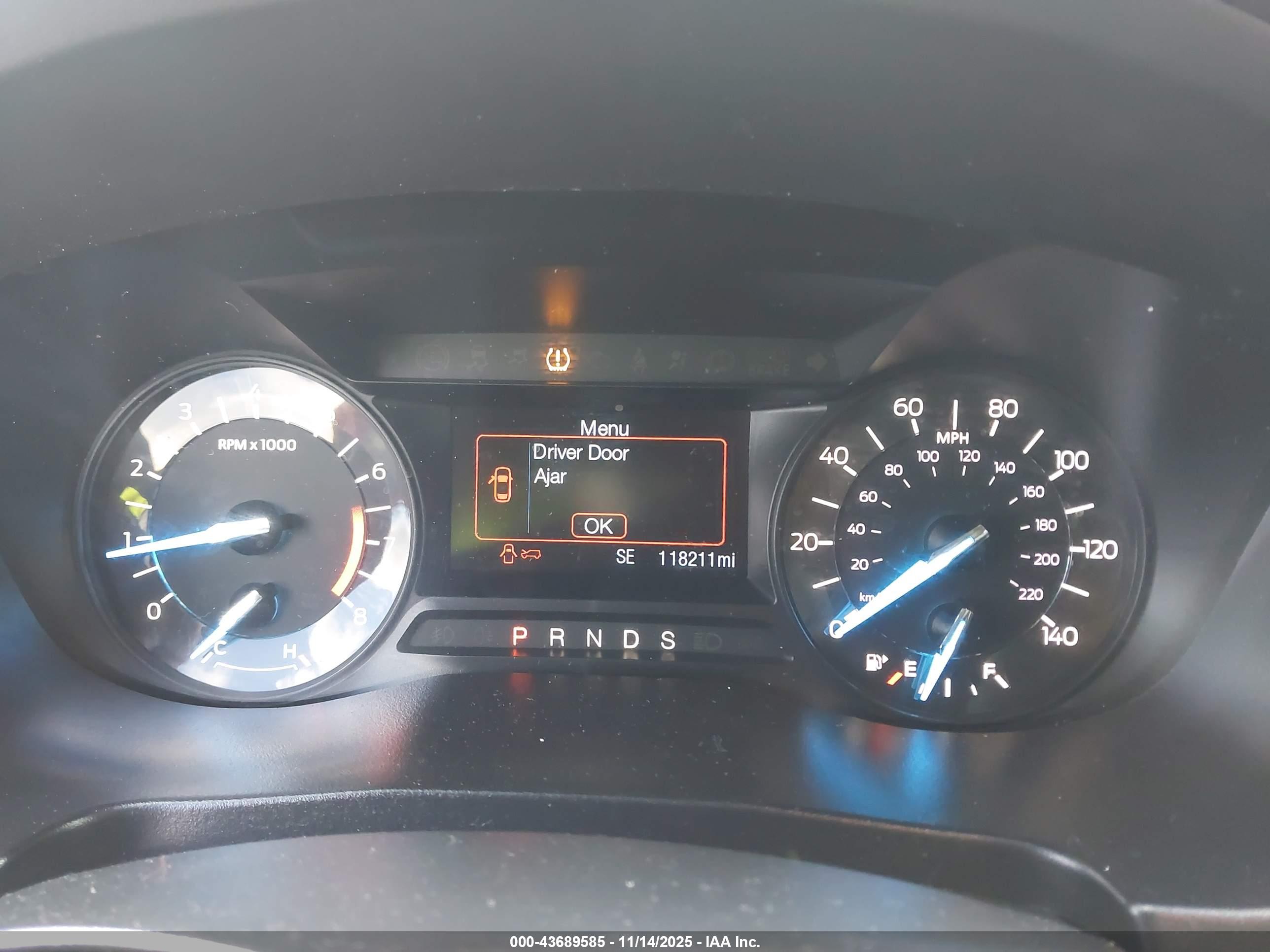 FORD EXPLORER image 7