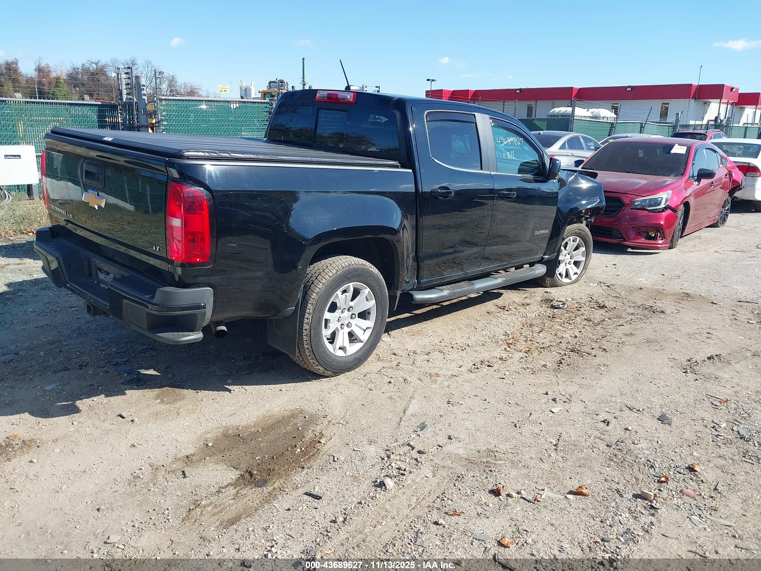 CHEVROLET COLORADO image 4