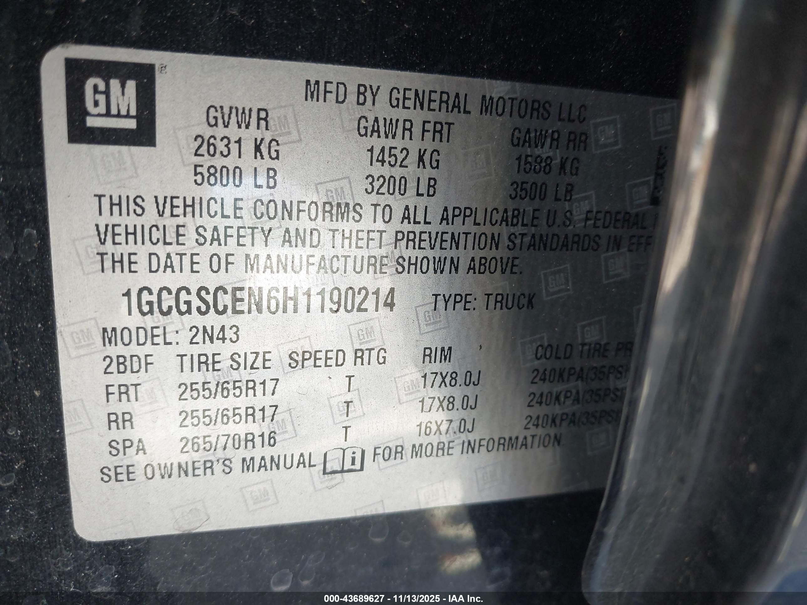 CHEVROLET COLORADO image 9