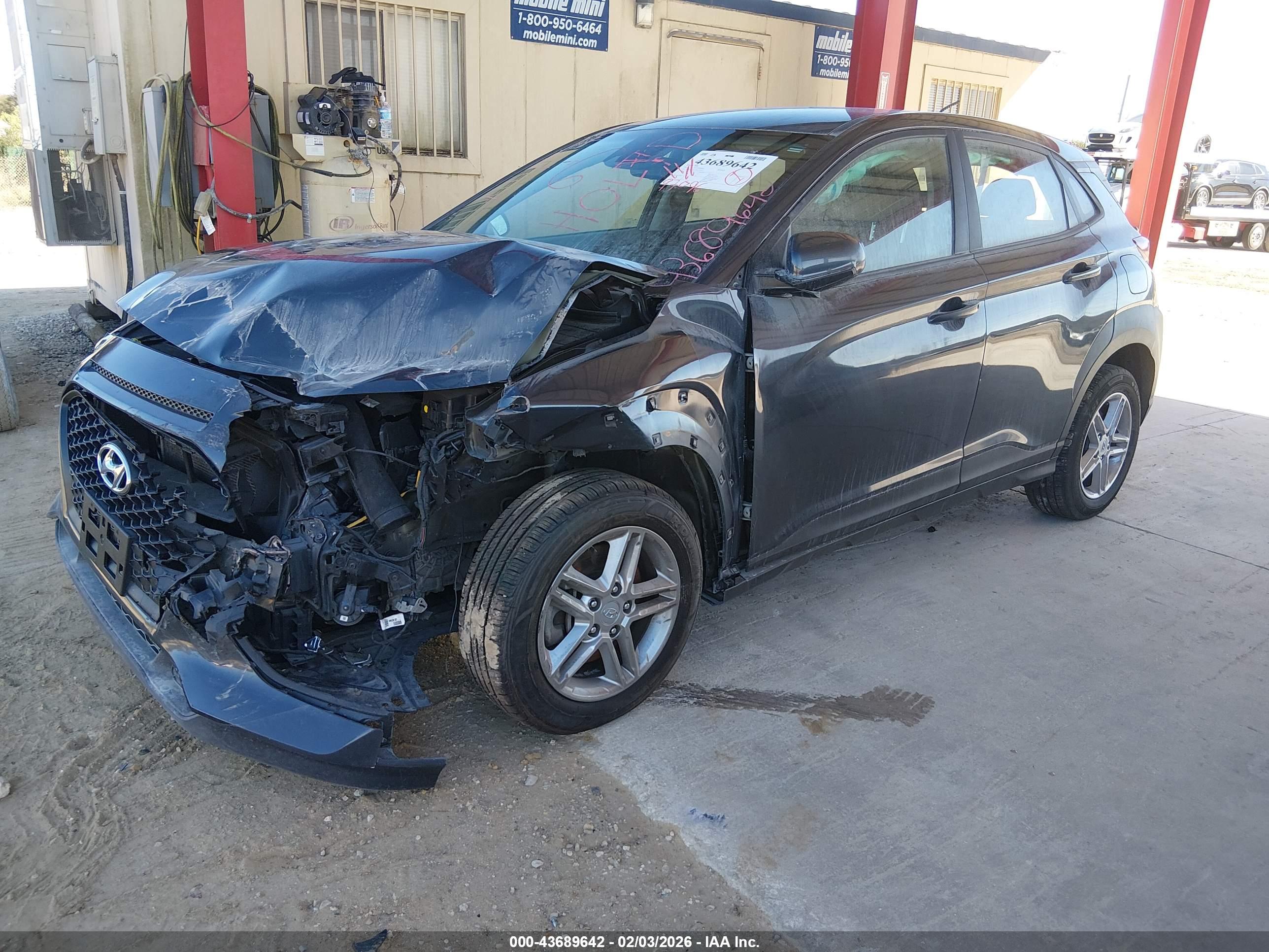 HYUNDAI KONA image 2