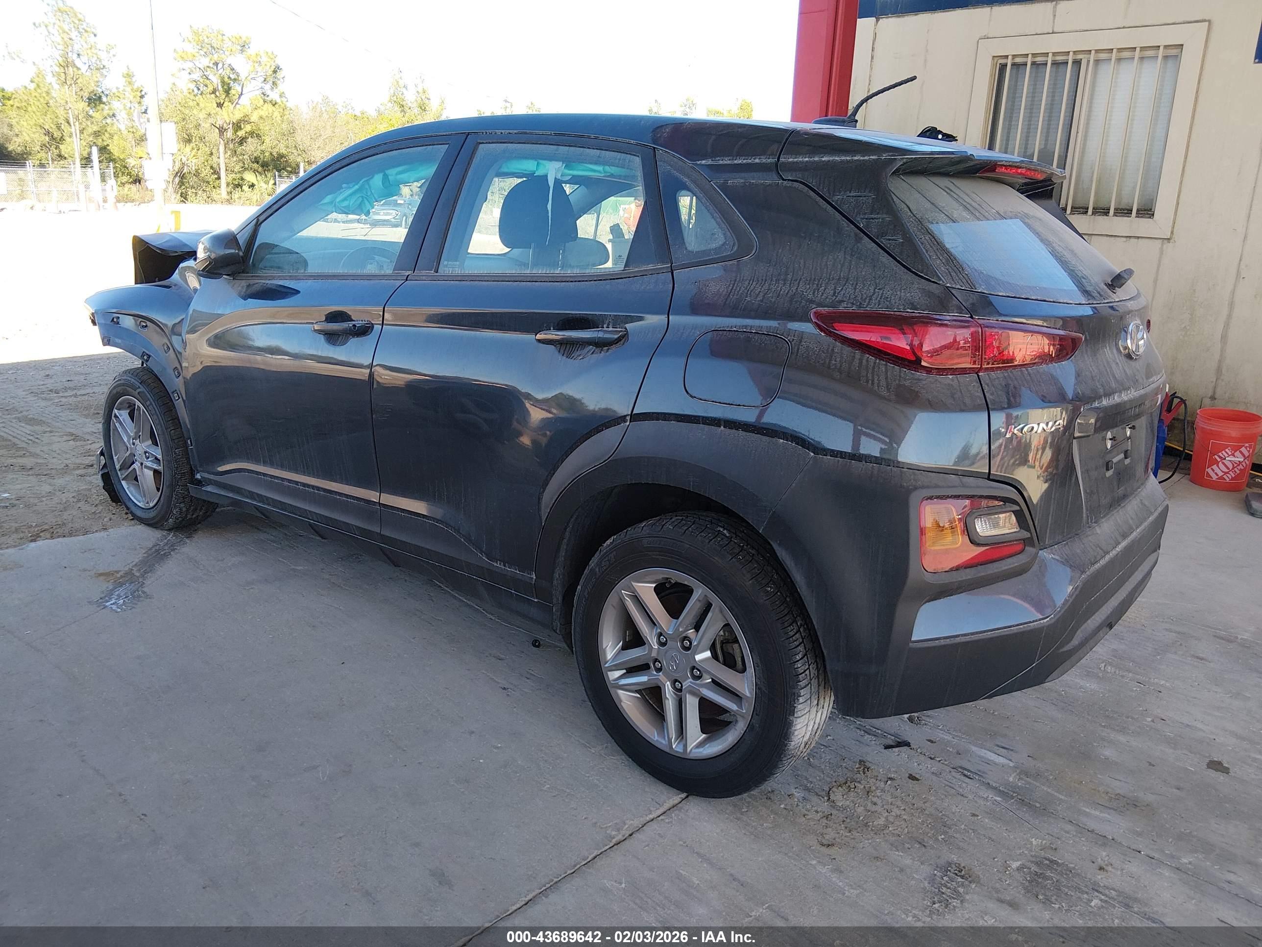 HYUNDAI KONA image 3