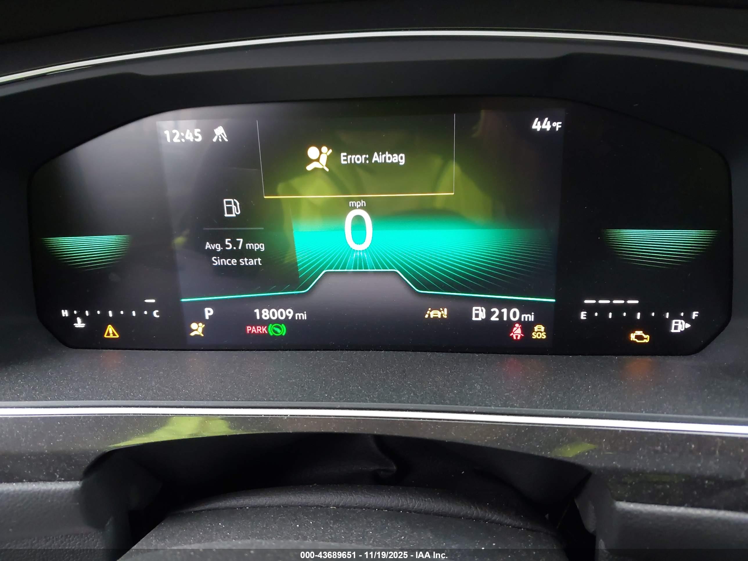 VOLKSWAGEN TIGUAN image 7