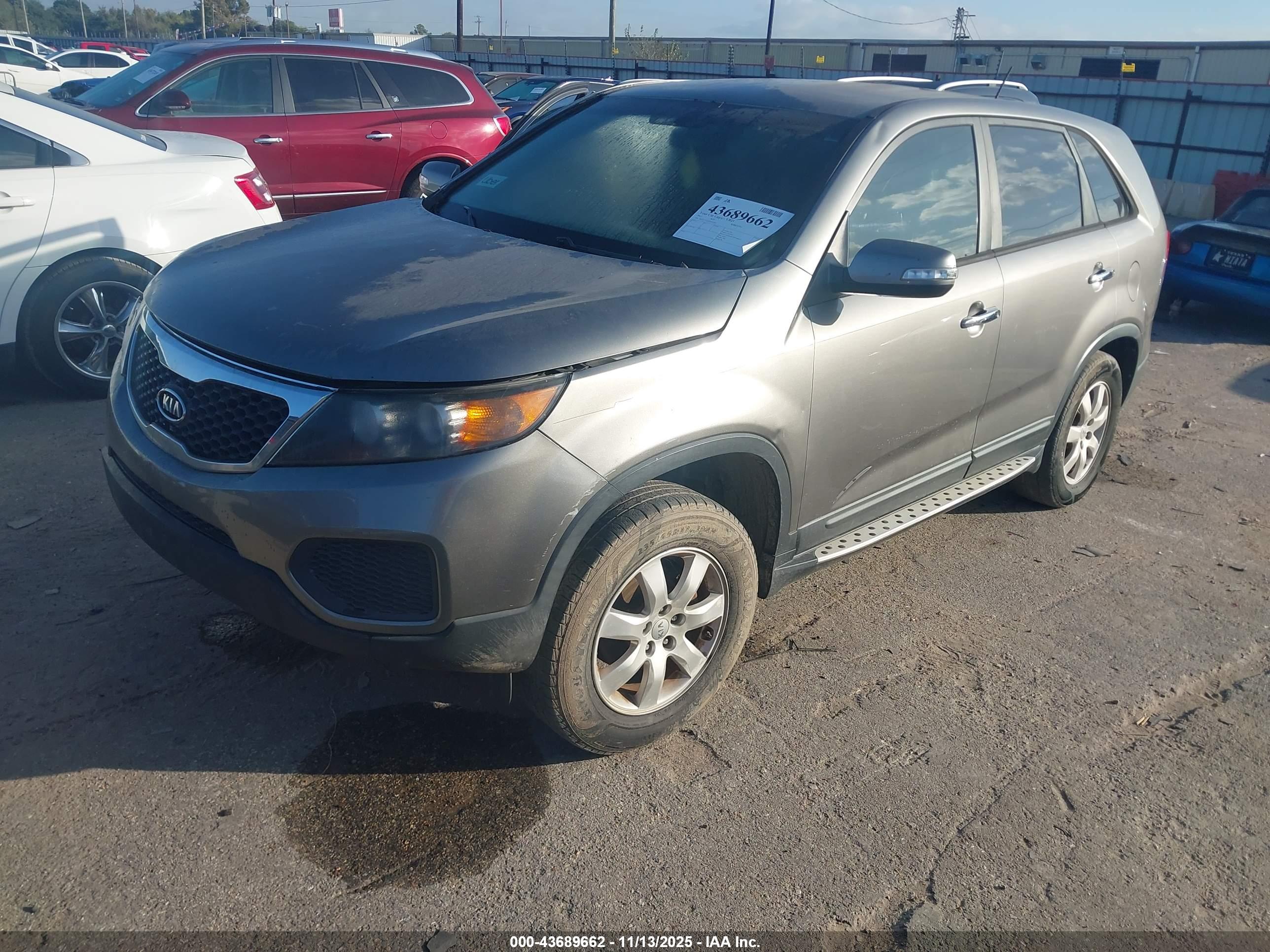 KIA SORENTO image 2