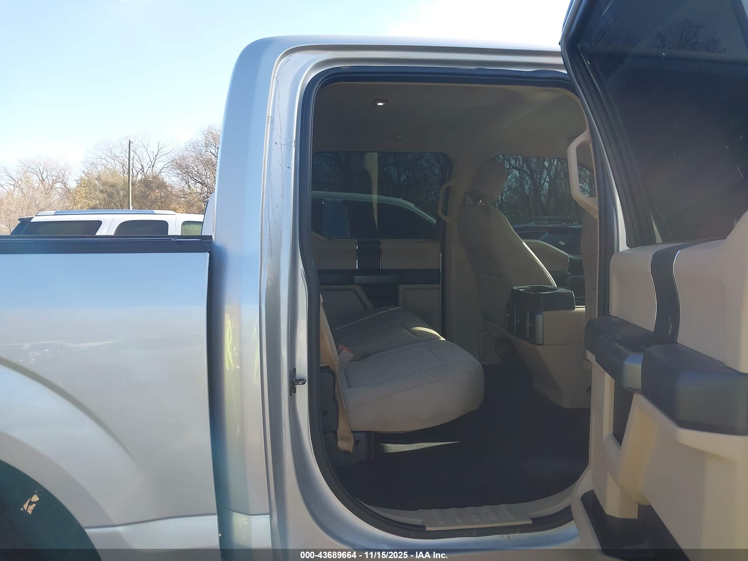 FORD F-150 image 8