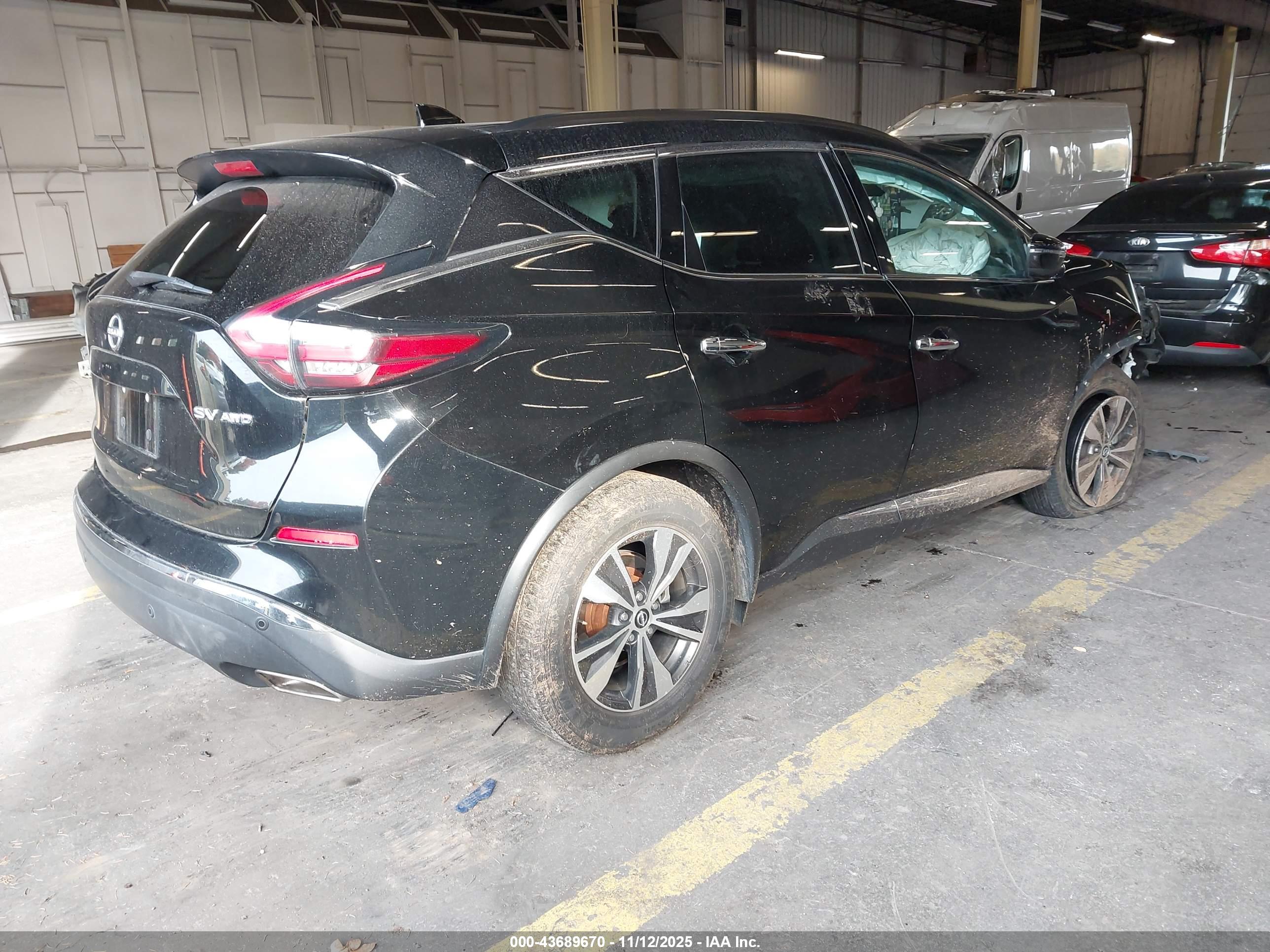 NISSAN MURANO image 4