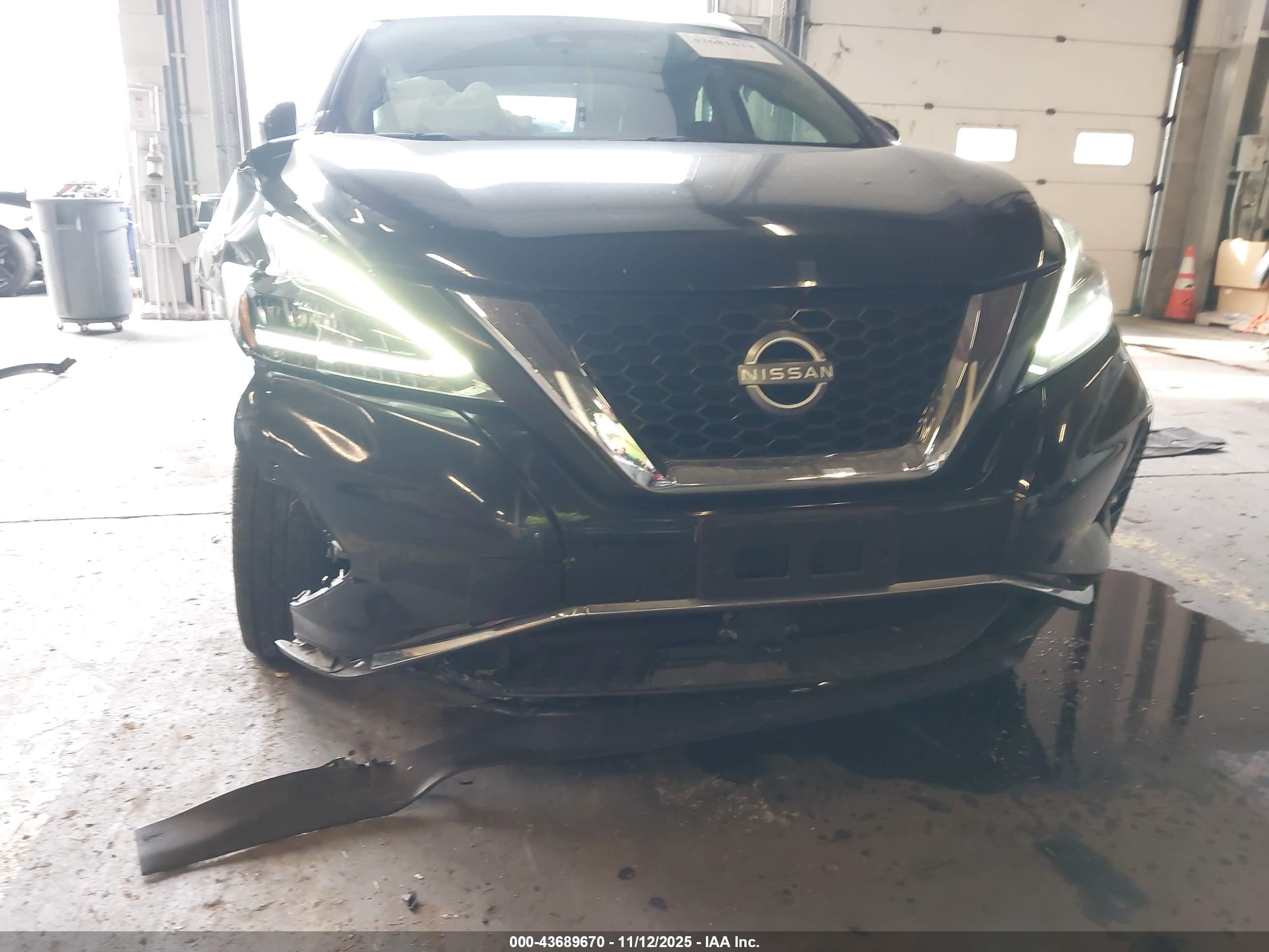 NISSAN MURANO image 6