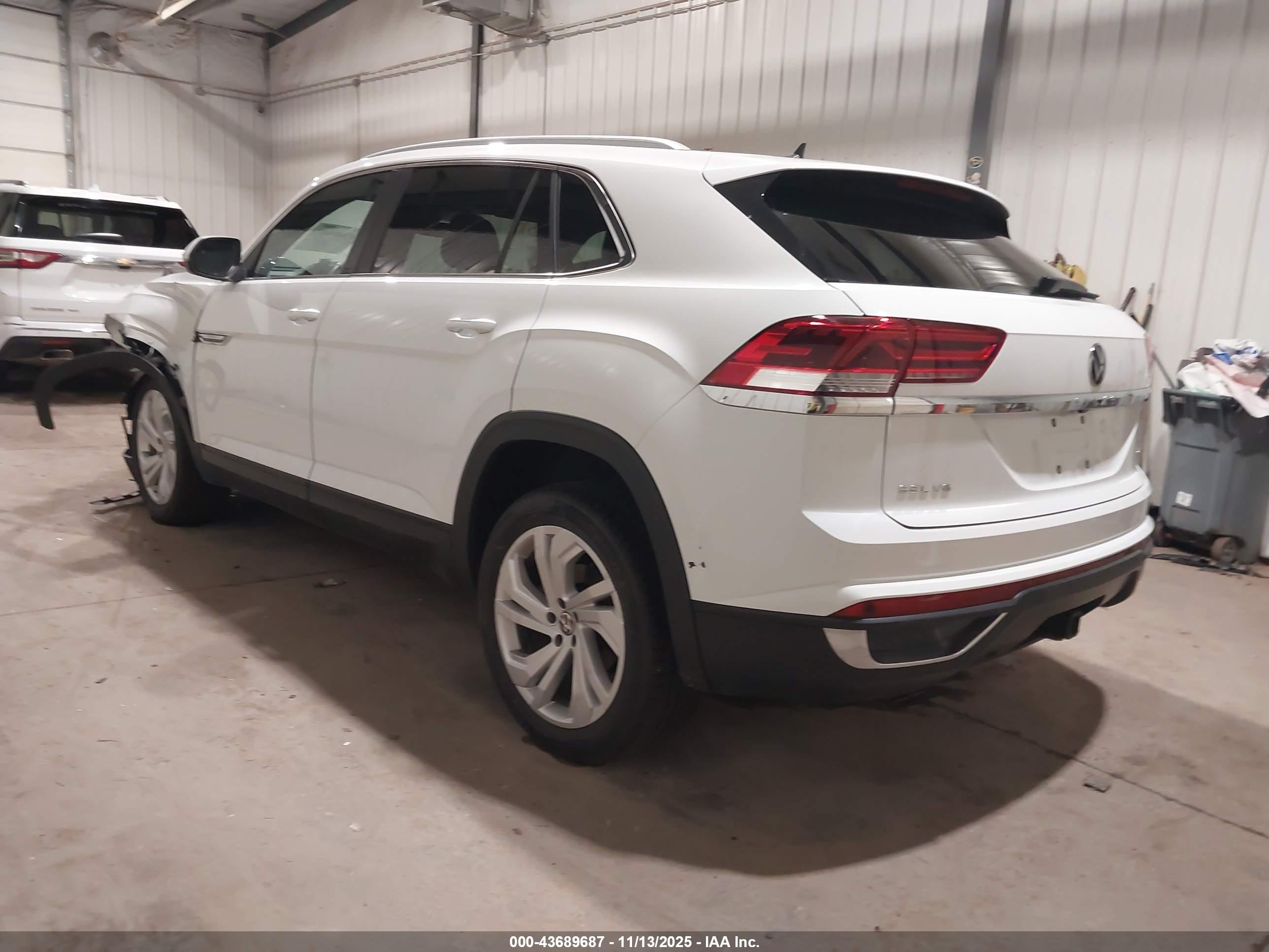 VOLKSWAGEN ATLAS image 3