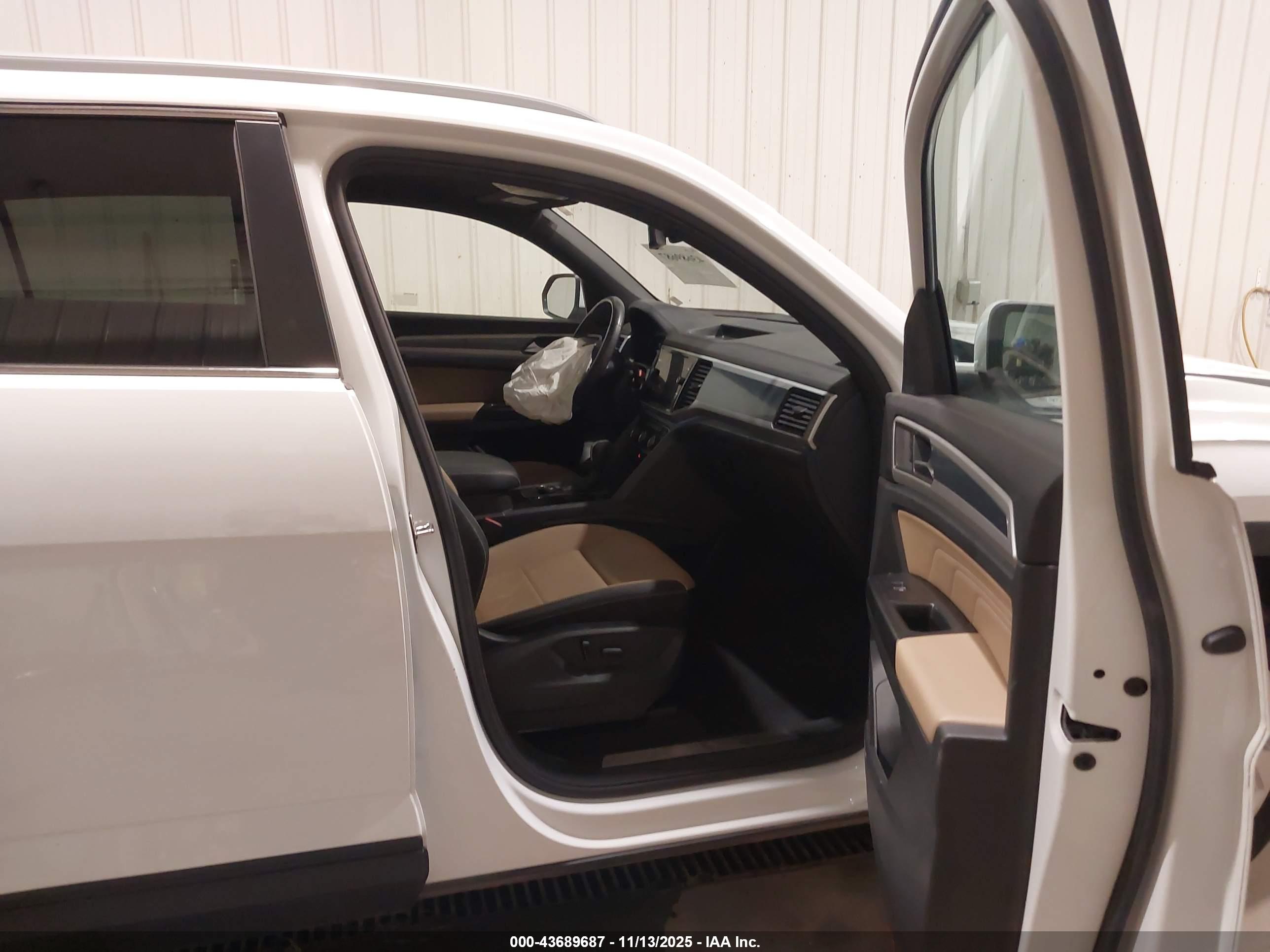 VOLKSWAGEN ATLAS image 5