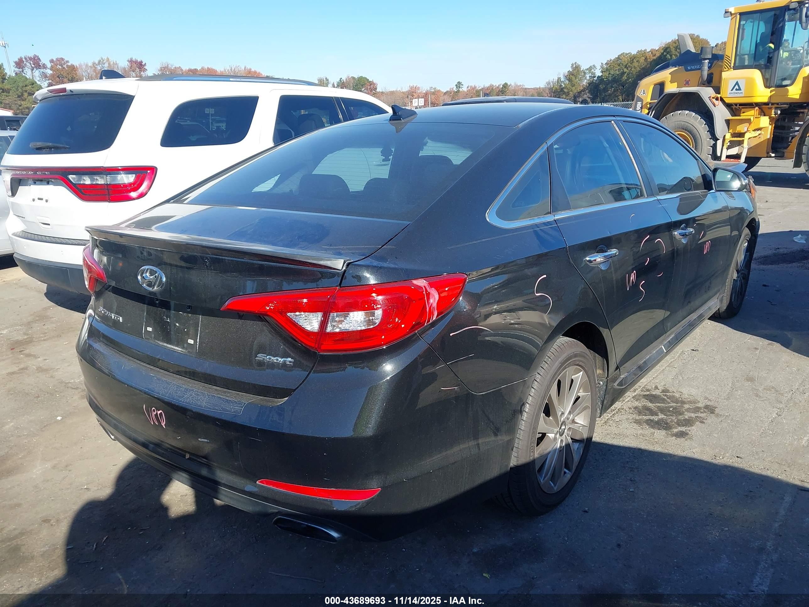 HYUNDAI SONATA image 4