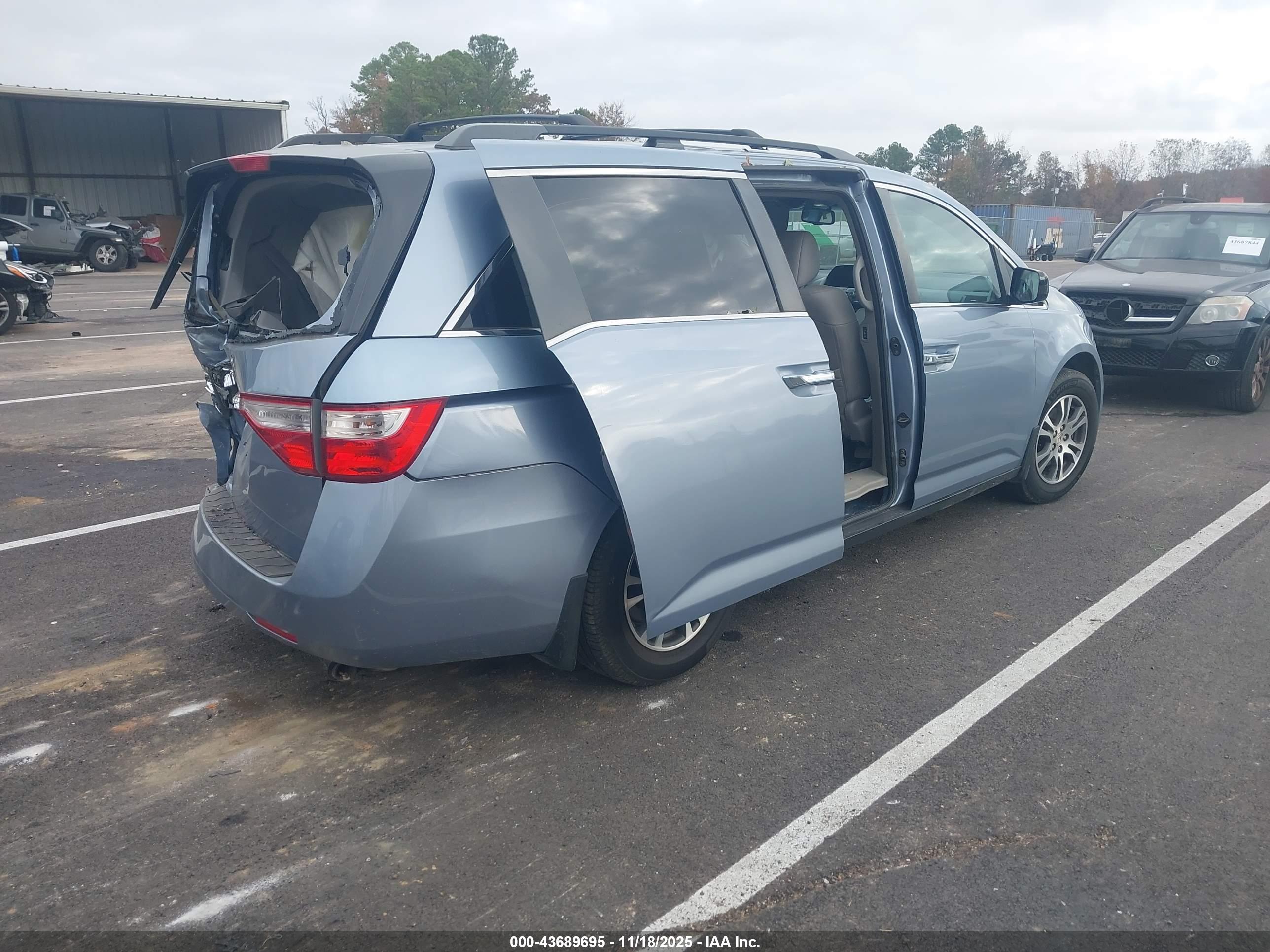 HONDA ODYSSEY image 4