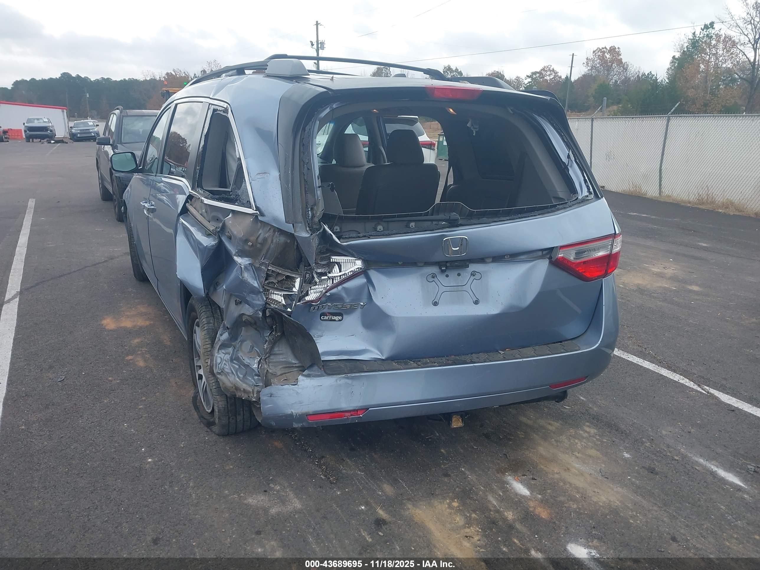 HONDA ODYSSEY image 6