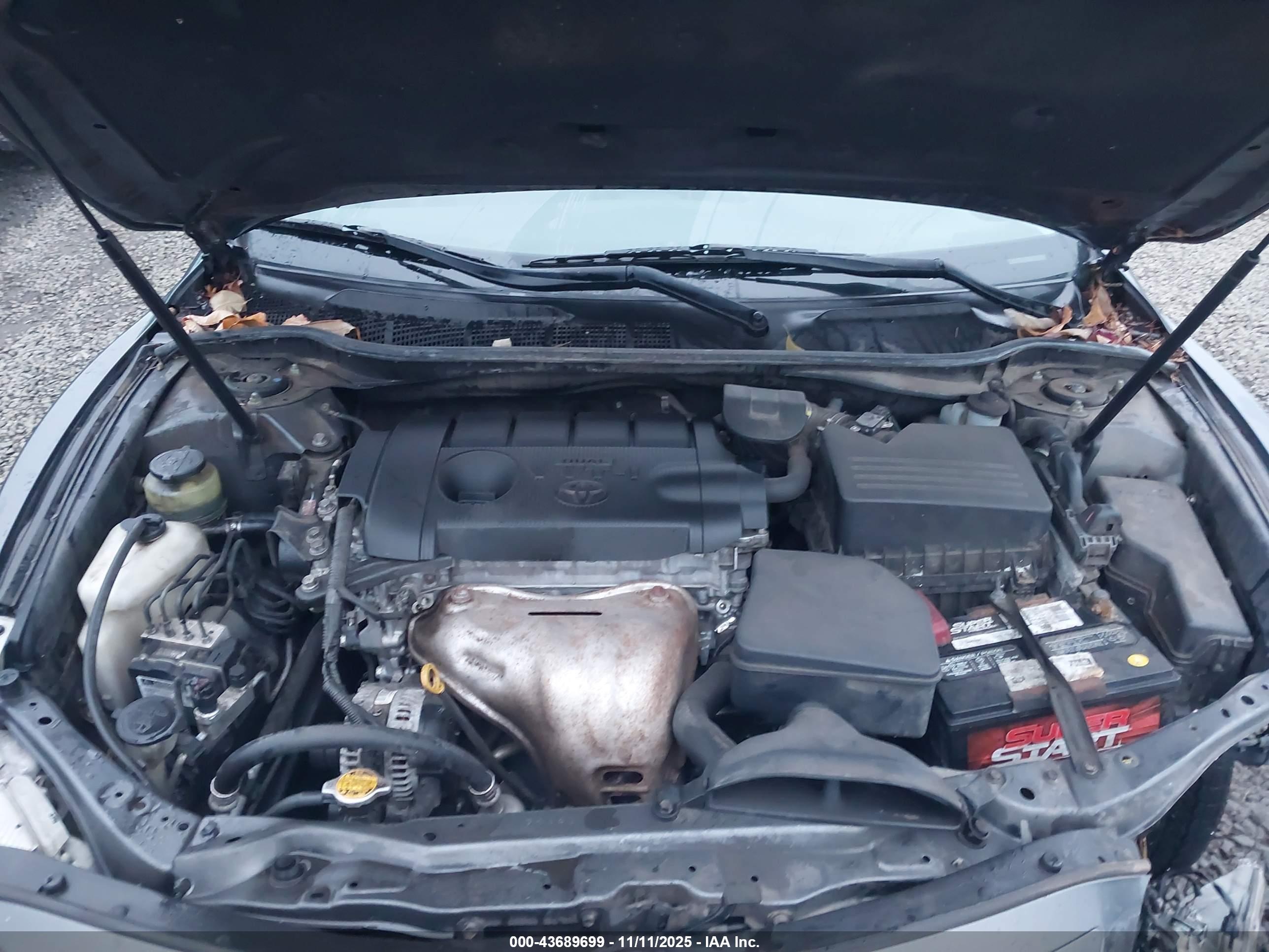 TOYOTA CAMRY image 10